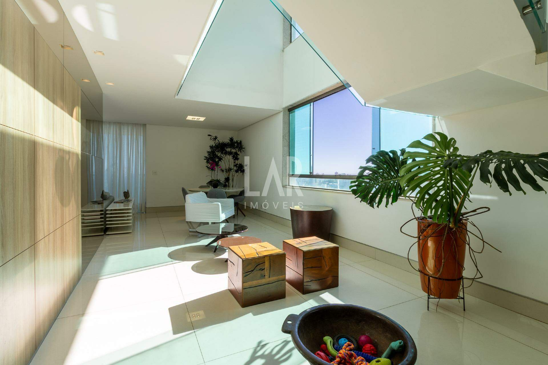 Apartamento de 4 quartos à venda, Santa Lúcia, Belo Horizonte - MG