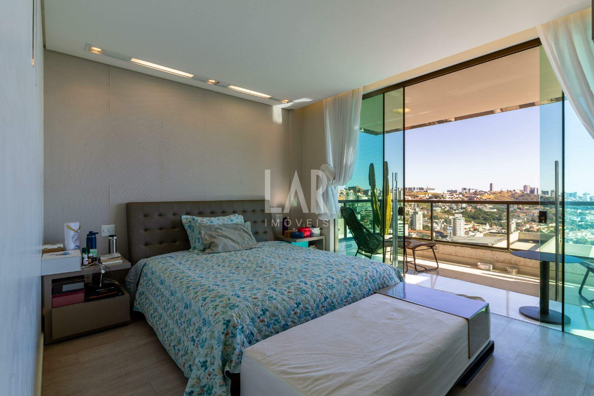 Apartamento de 4 quartos à venda, Santa Lúcia, Belo Horizonte - MG