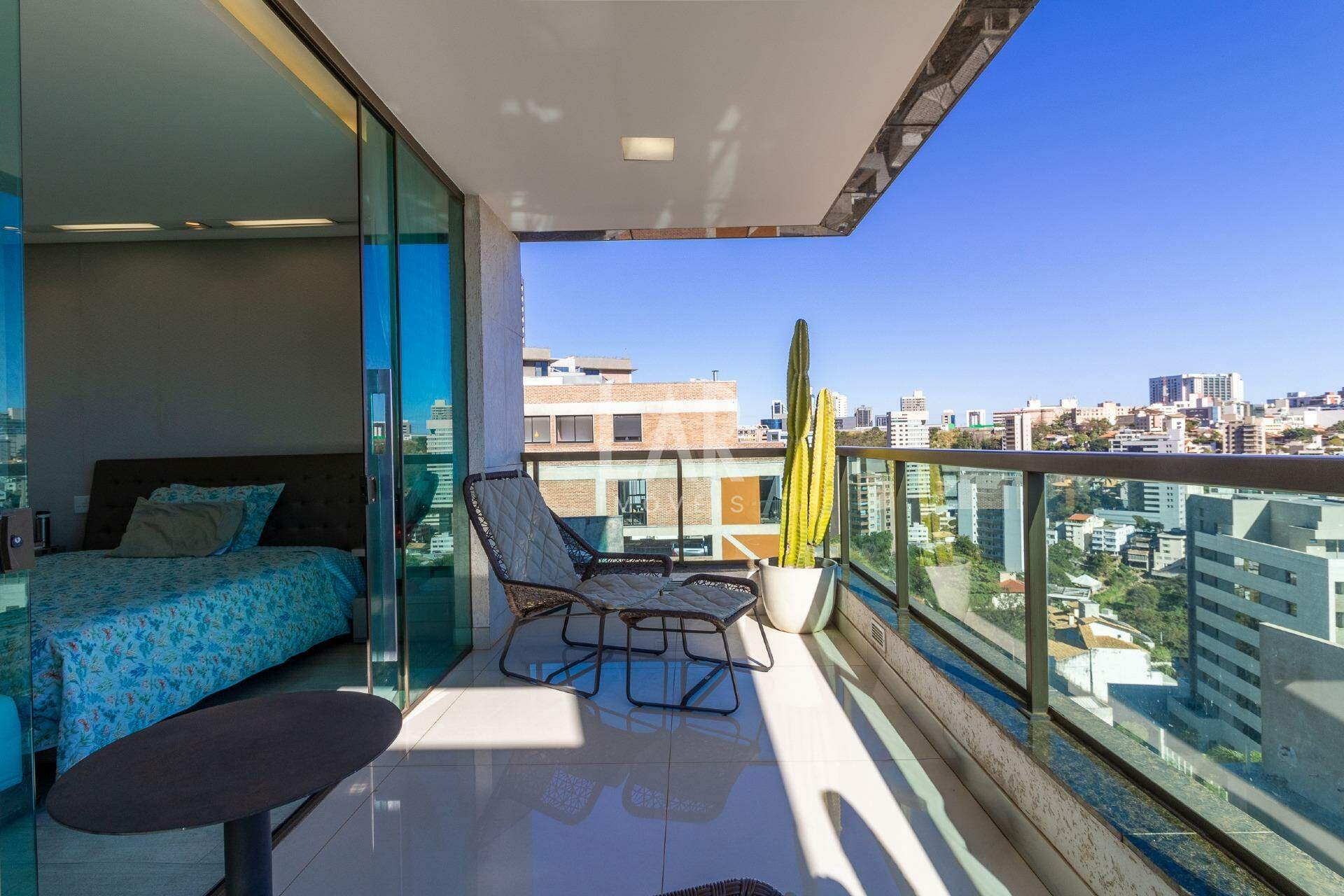 Apartamento de 4 quartos à venda, Santa Lúcia, Belo Horizonte - MG