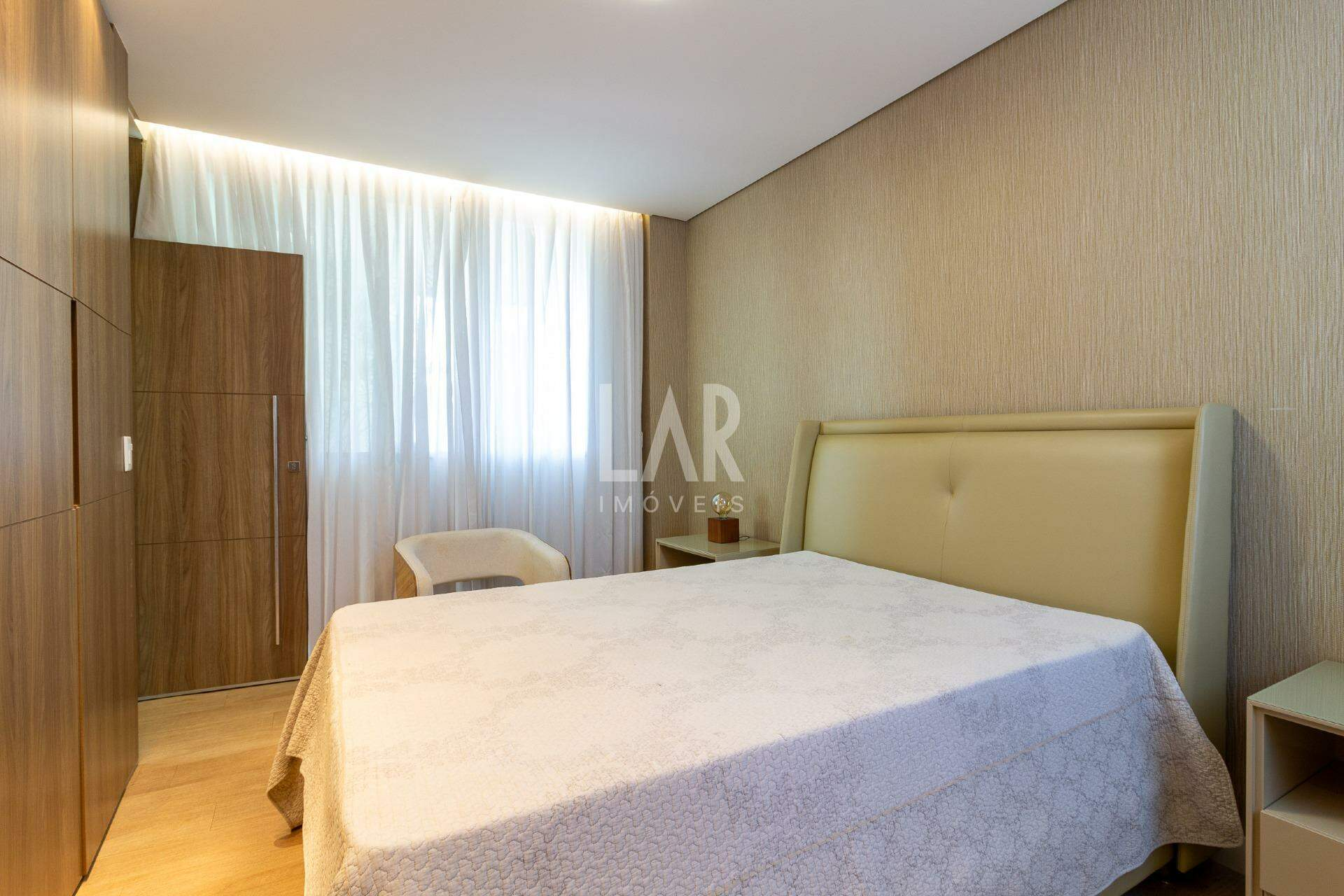 Apartamento de 4 quartos à venda, Santa Lúcia, Belo Horizonte - MG
