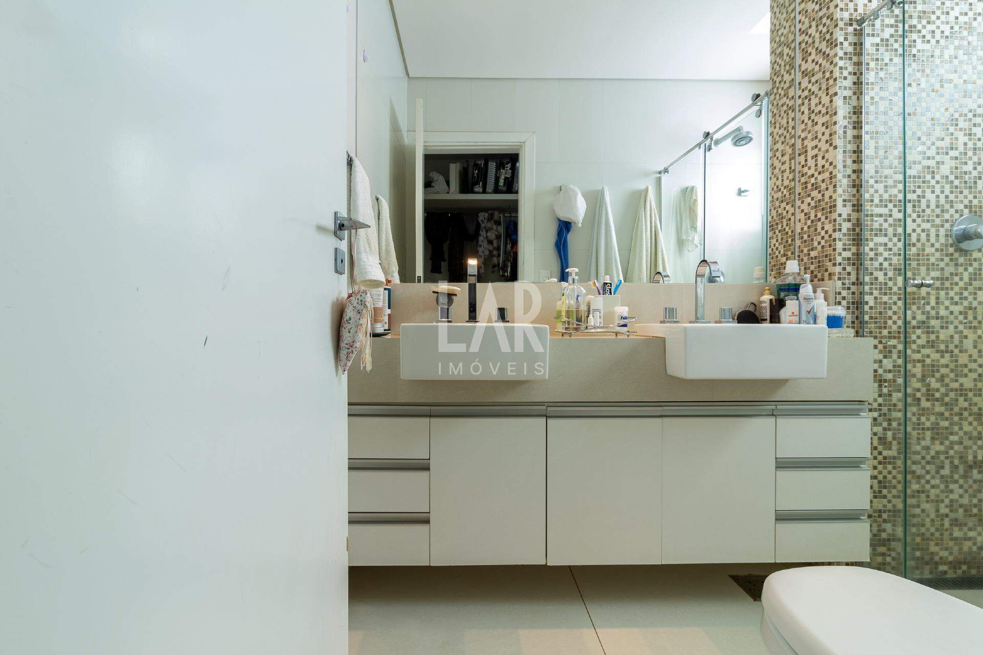 Apartamento de 4 quartos à venda, Santa Lúcia, Belo Horizonte - MG