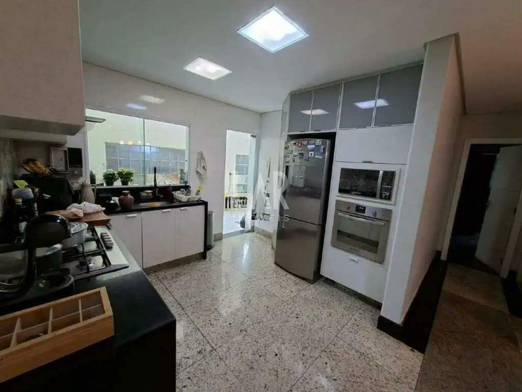 Casa de 4 quartos para alugar, Nova Granada, Belo Horizonte - MG