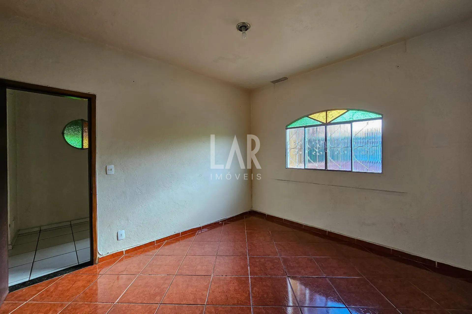 Casa de 4 quartos à venda, Santa Efigênia, Belo Horizonte - MG