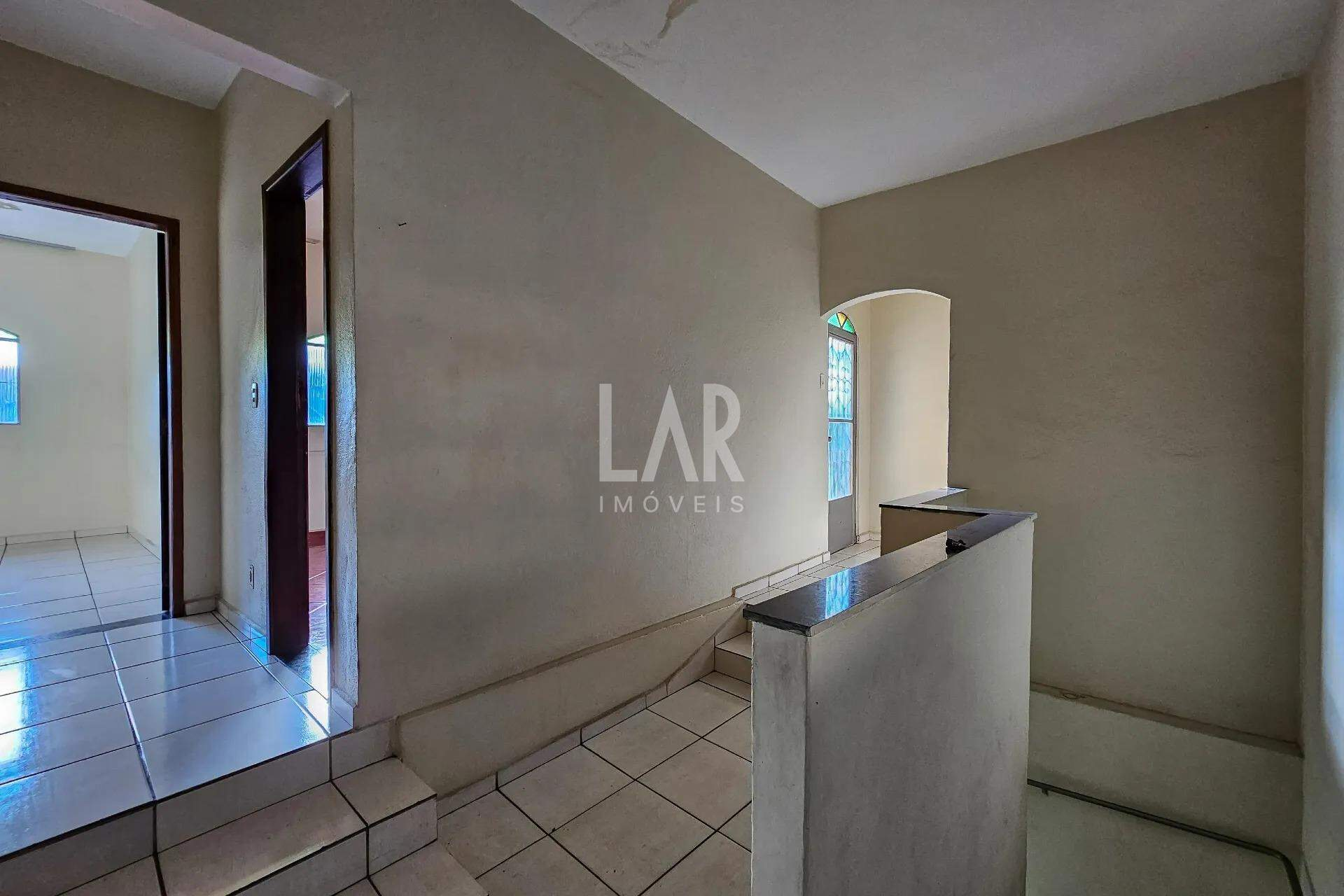 Casa de 4 quartos à venda, Santa Efigênia, Belo Horizonte - MG