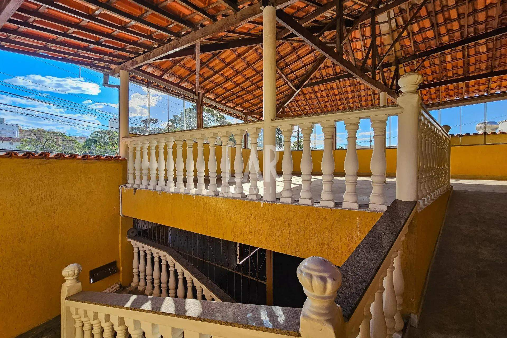 Casa de 4 quartos à venda, Santa Efigênia, Belo Horizonte - MG
