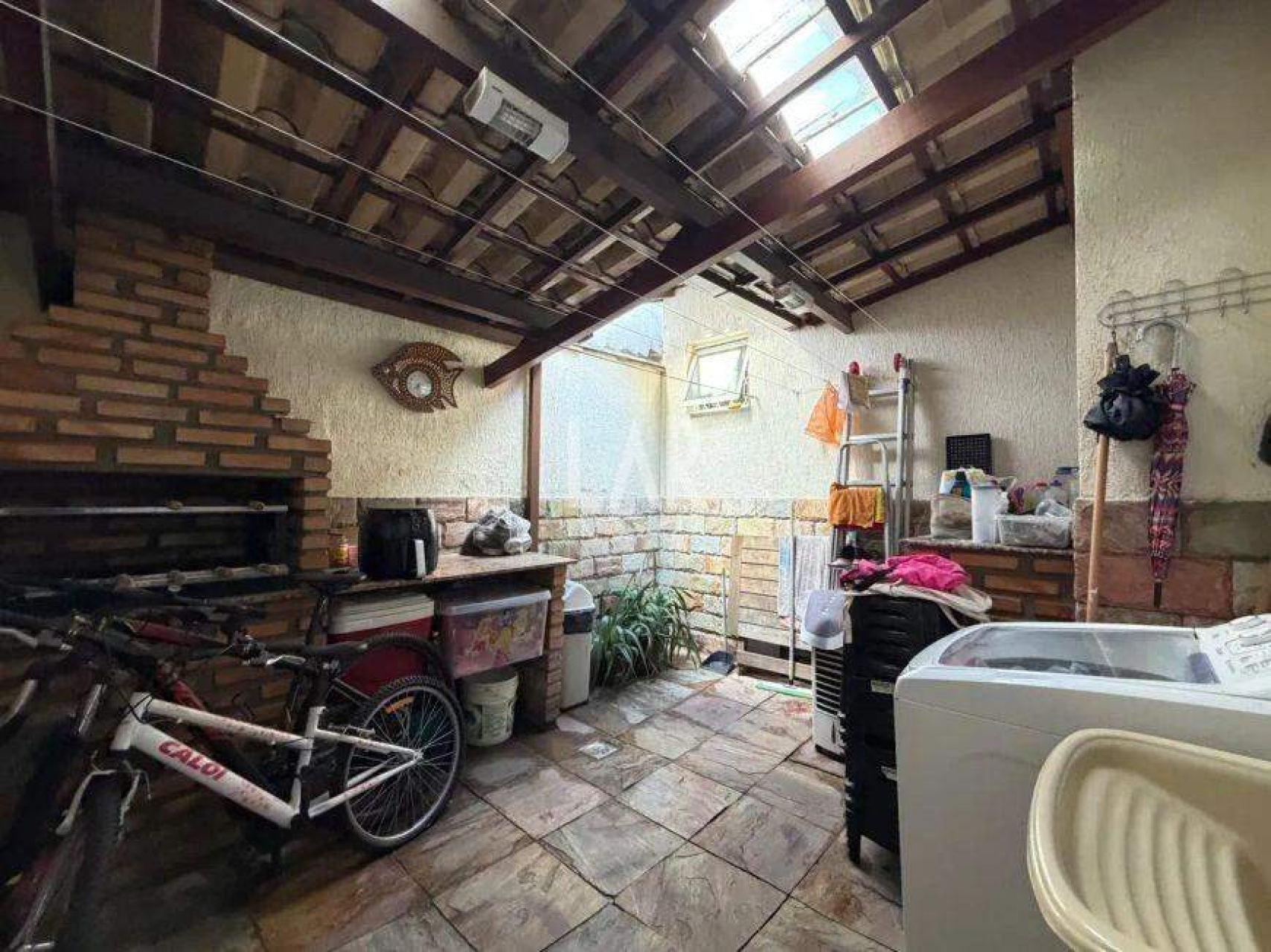 Casa Geminada de 2 quartos à venda, Santa Amélia, Belo Horizonte - MG