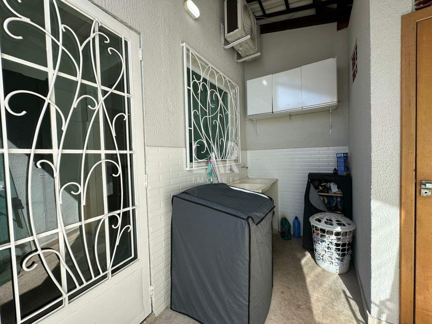 Casa Geminada de 2 quartos à venda, Santa Amélia, Belo Horizonte - MG