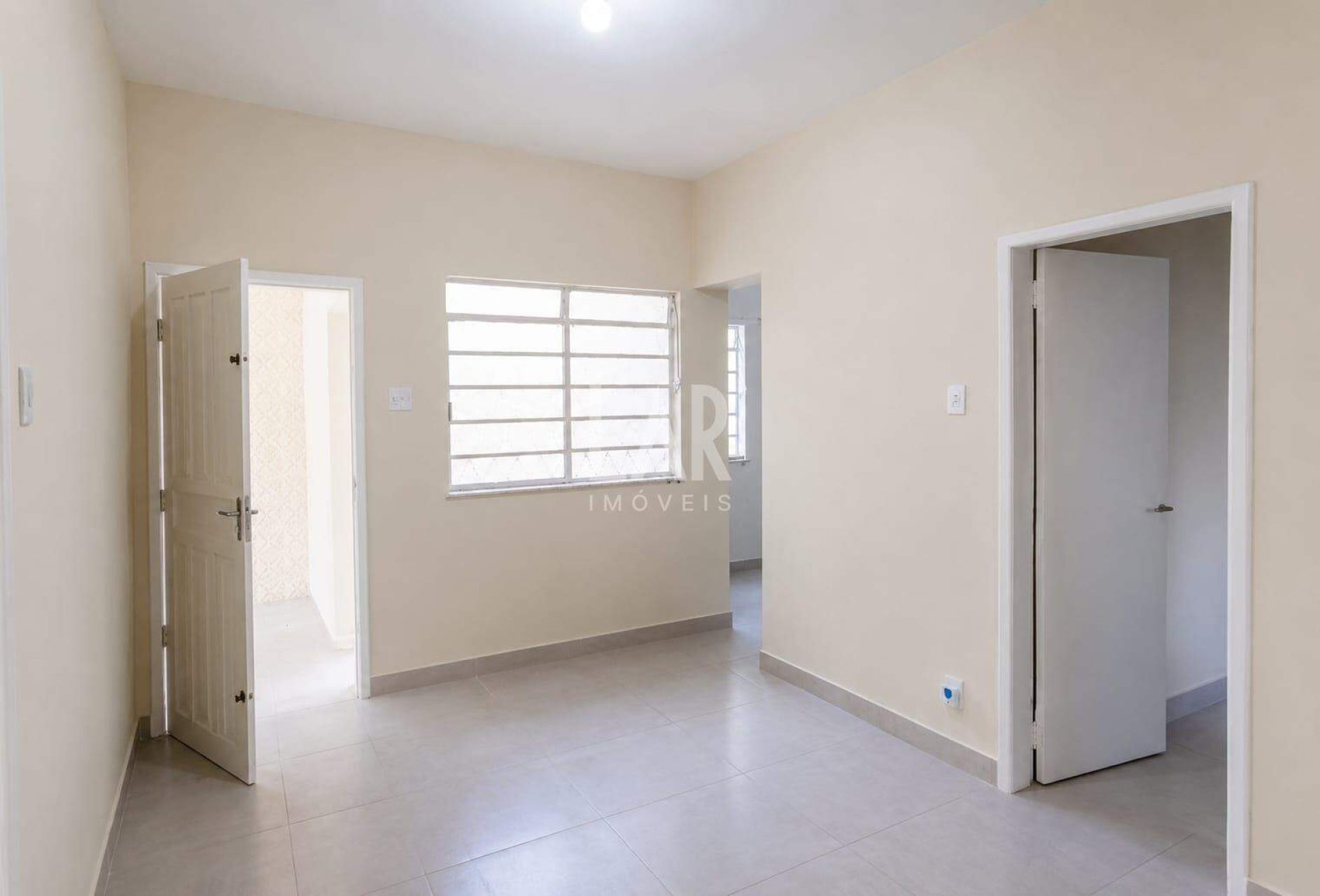 Casa de 3 quartos à venda, Santa Efigênia, Belo Horizonte - MG