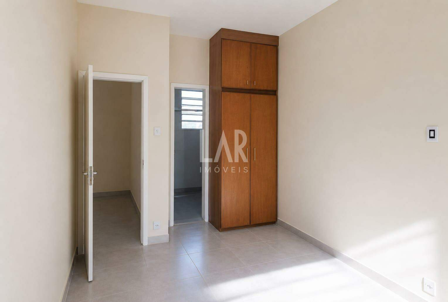 Casa de 3 quartos à venda, Santa Efigênia, Belo Horizonte - MG