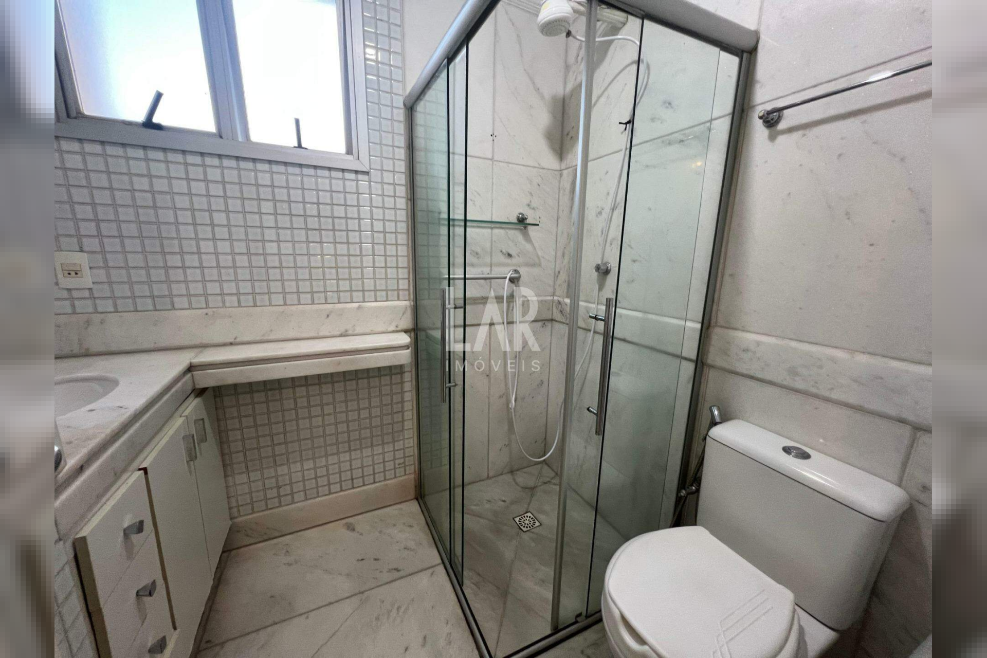 Apartamento de 4 quartos para alugar, Grajaú, Belo Horizonte - MG