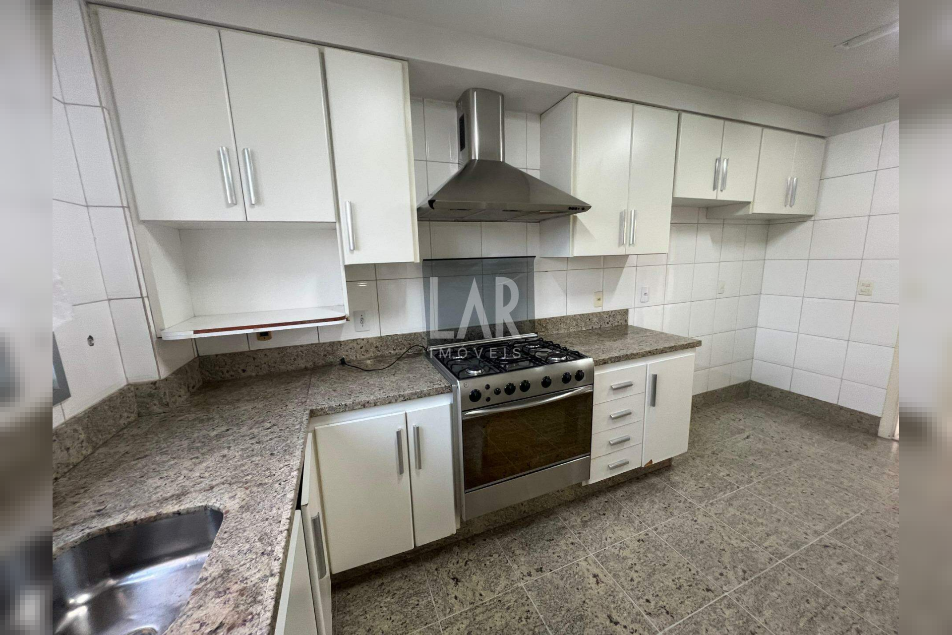 Apartamento de 4 quartos para alugar, Grajaú, Belo Horizonte - MG