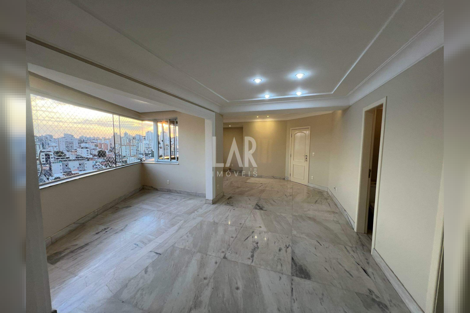Apartamento de 4 quartos para alugar, Grajaú, Belo Horizonte - MG