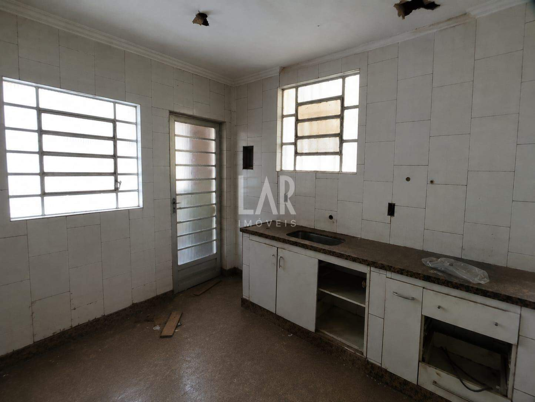 Casa de 3 quartos à venda, Cruzeiro, Belo Horizonte - MG