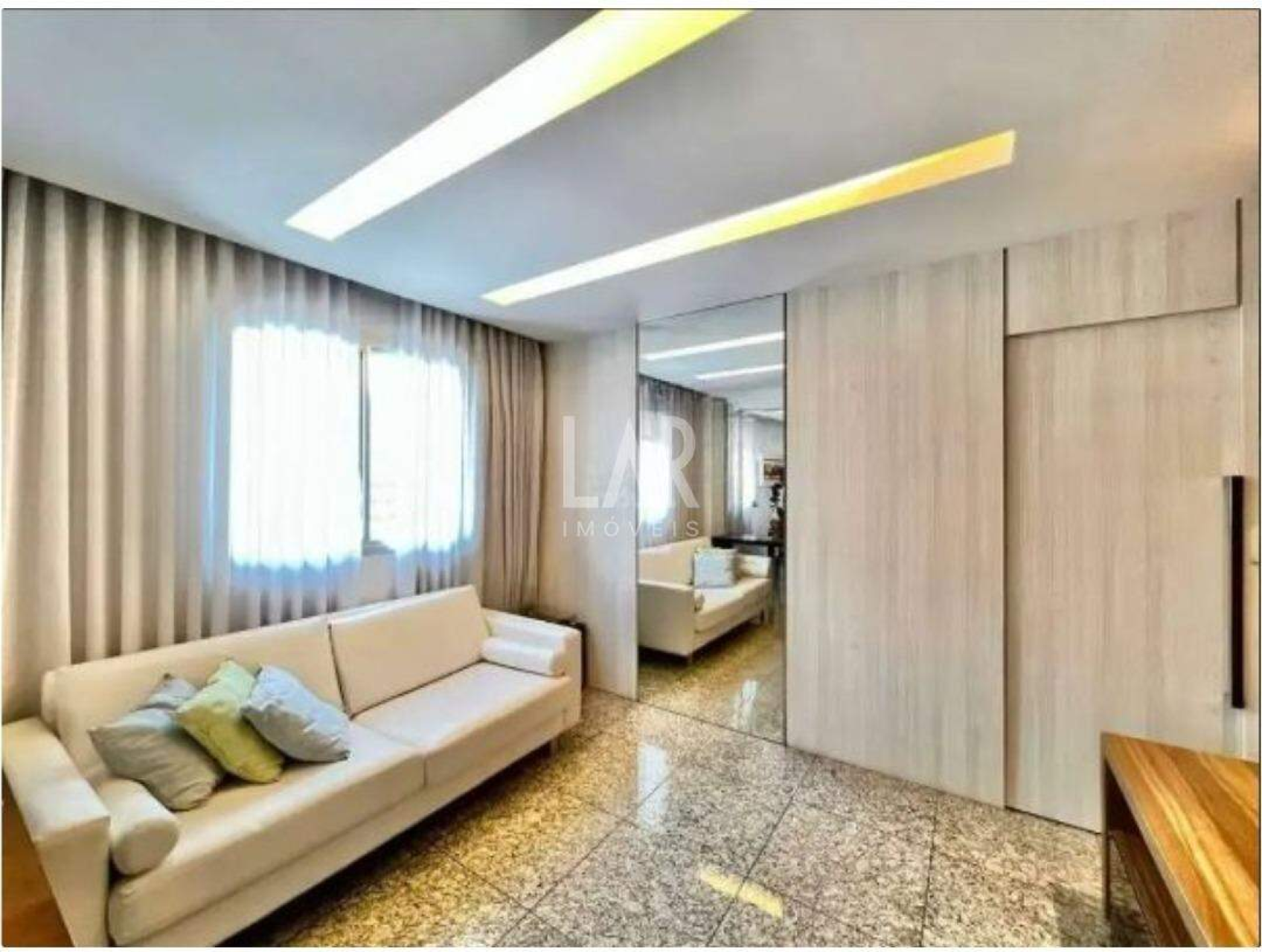 Apartamento de 3 quartos para alugar, Santa Efigênia, Belo Horizonte - MG