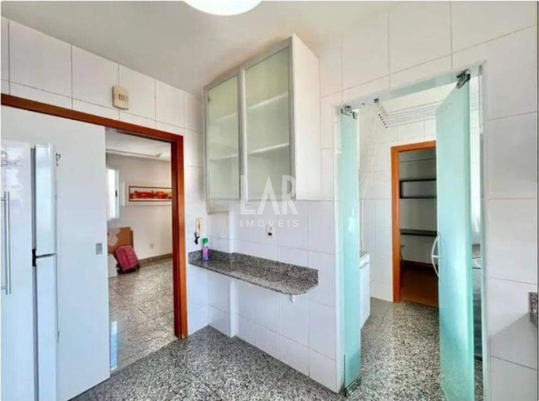 Apartamento de 3 quartos para alugar, Santa Efigênia, Belo Horizonte - MG