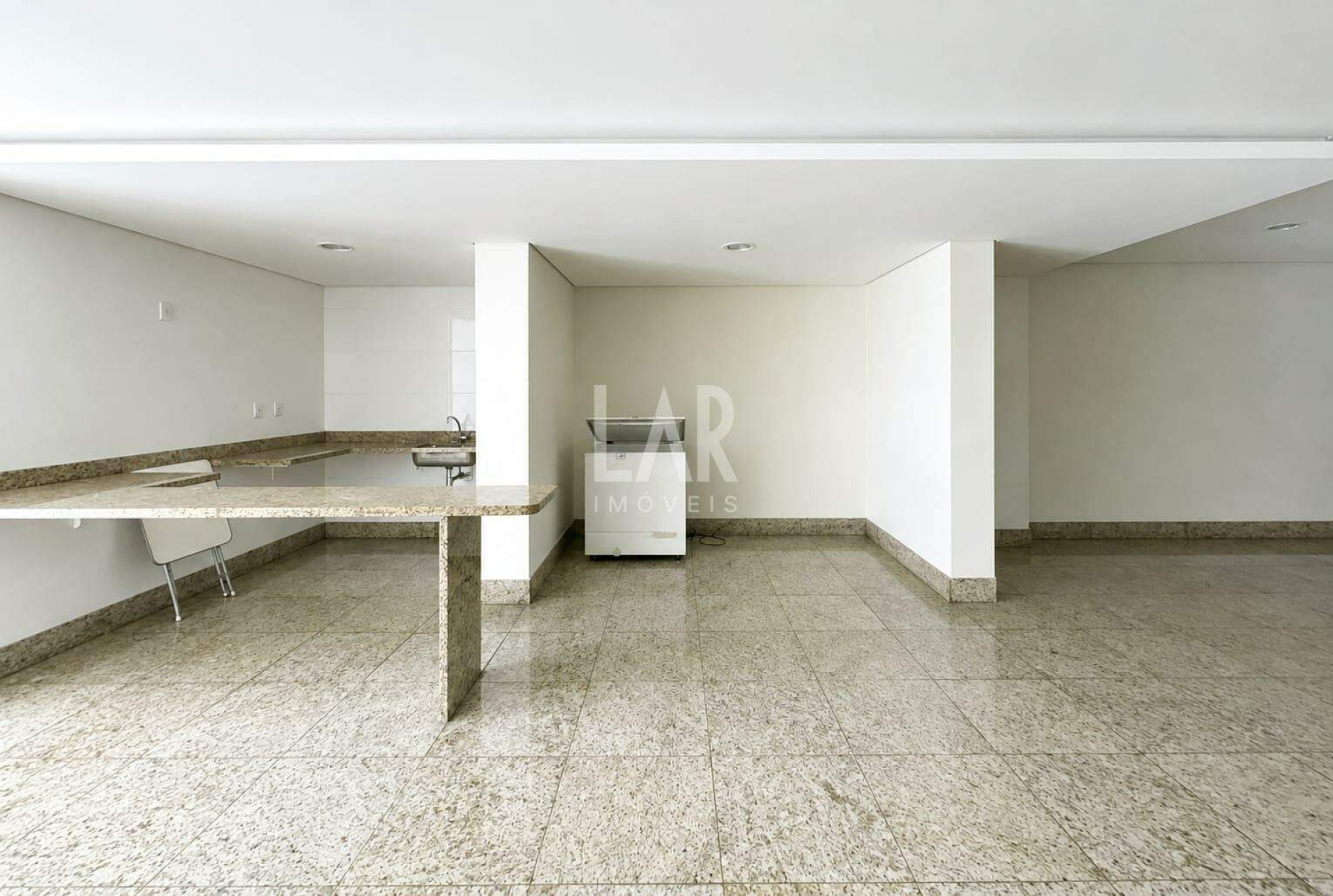 Apartamento de 3 quartos para alugar, Santa Efigênia, Belo Horizonte - MG