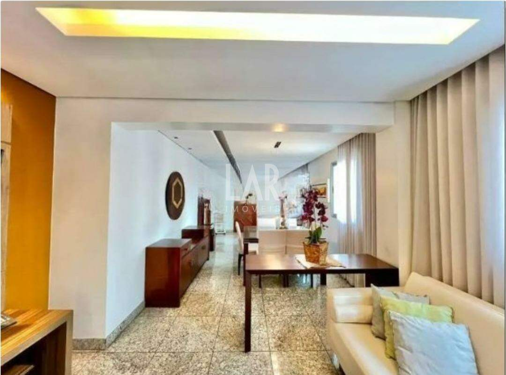 Apartamento de 3 quartos para alugar, Santa Efigênia, Belo Horizonte - MG