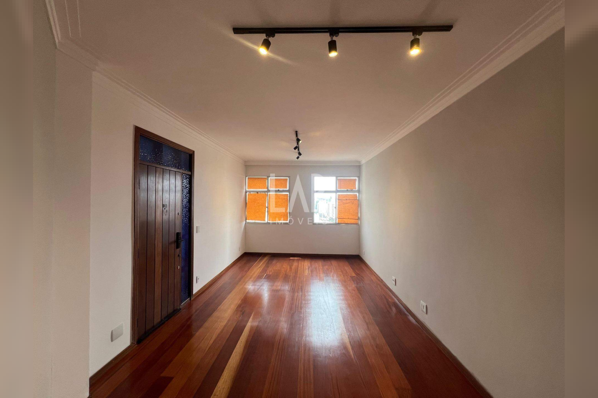 Apartamento de 3 quartos para alugar, Santa Efigênia, Belo Horizonte - MG