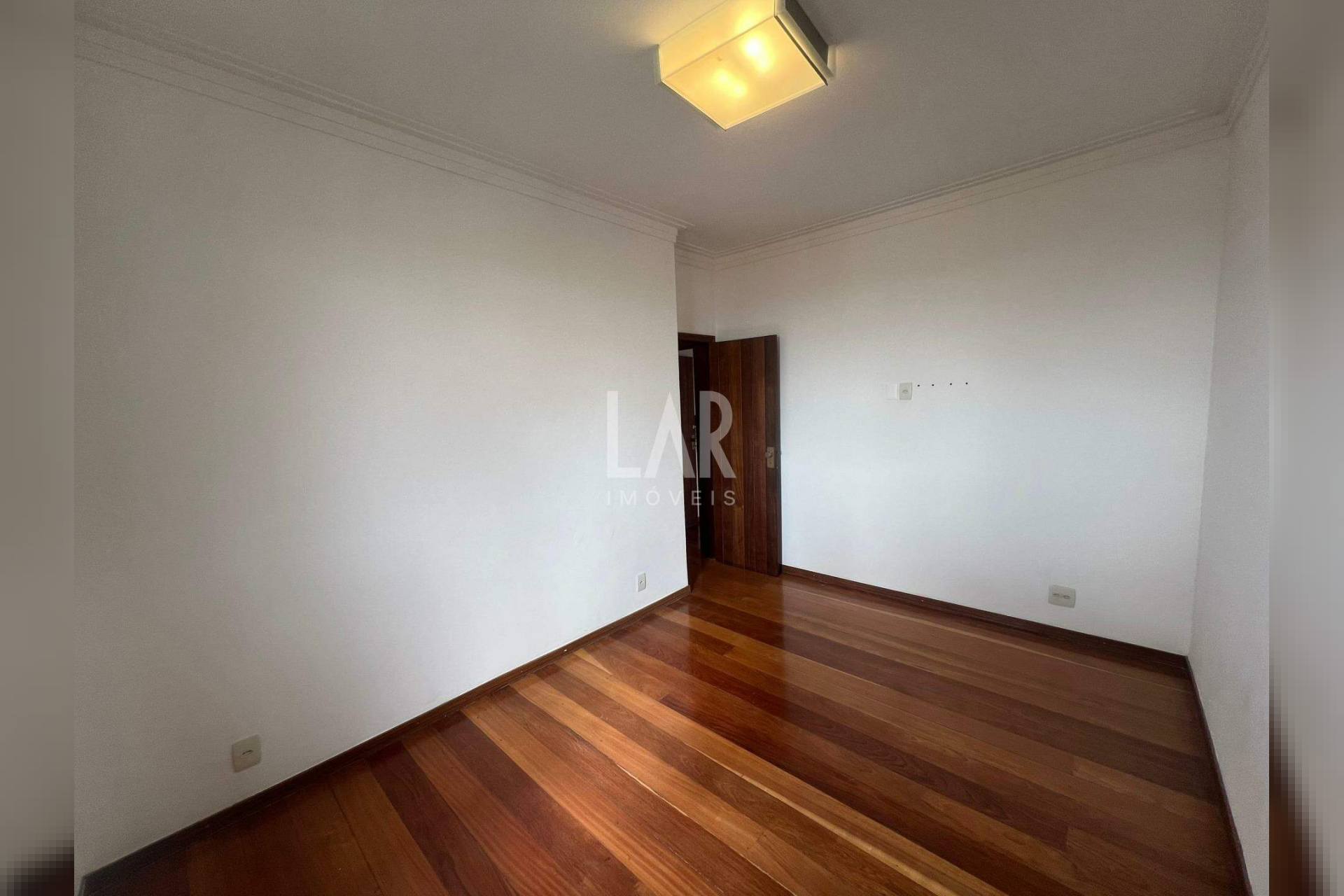 Apartamento de 3 quartos para alugar, Santa Efigênia, Belo Horizonte - MG