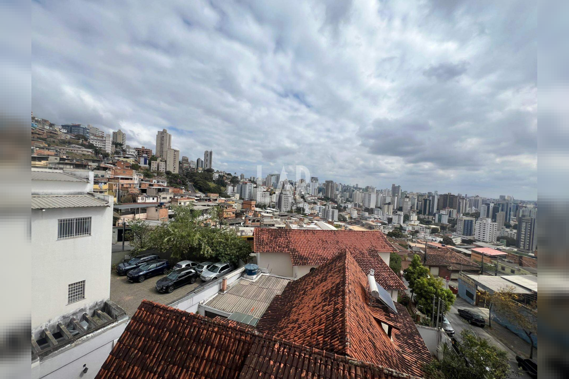 Apartamento de 3 quartos para alugar, Santa Efigênia, Belo Horizonte - MG