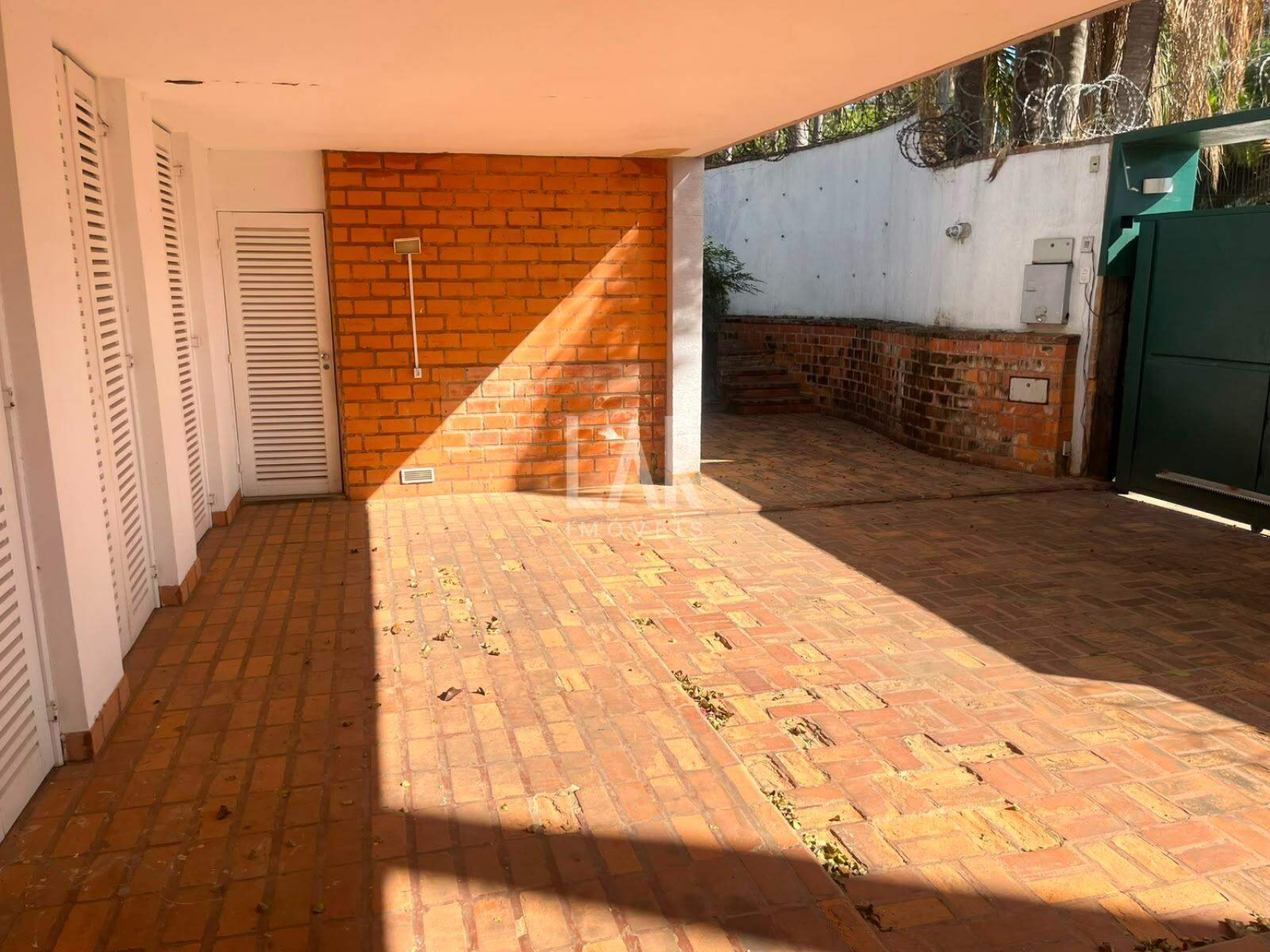 Casa de 4 quartos à venda, São Luiz, Belo Horizonte - MG