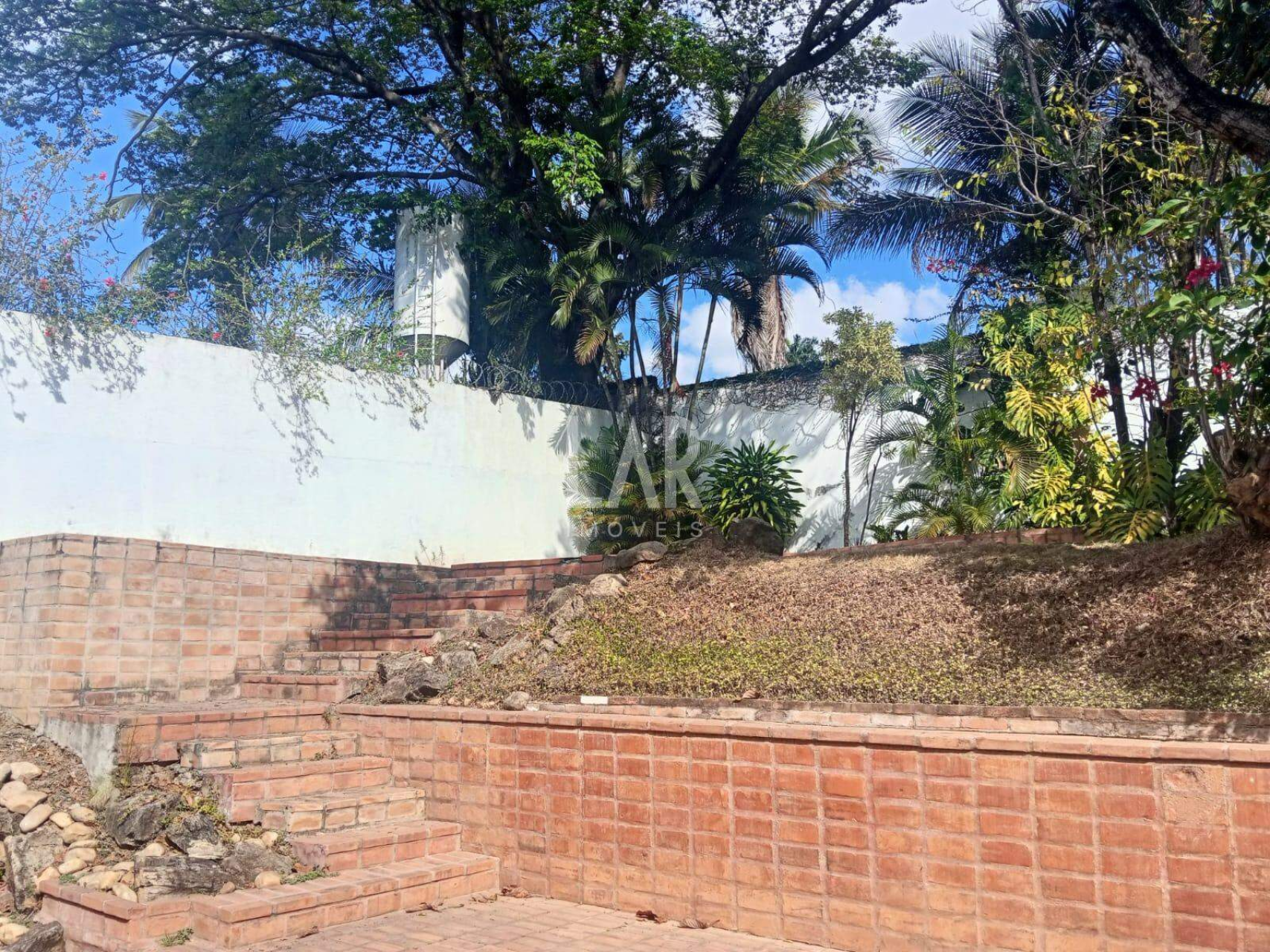 Casa de 4 quartos à venda, São Luiz, Belo Horizonte - MG