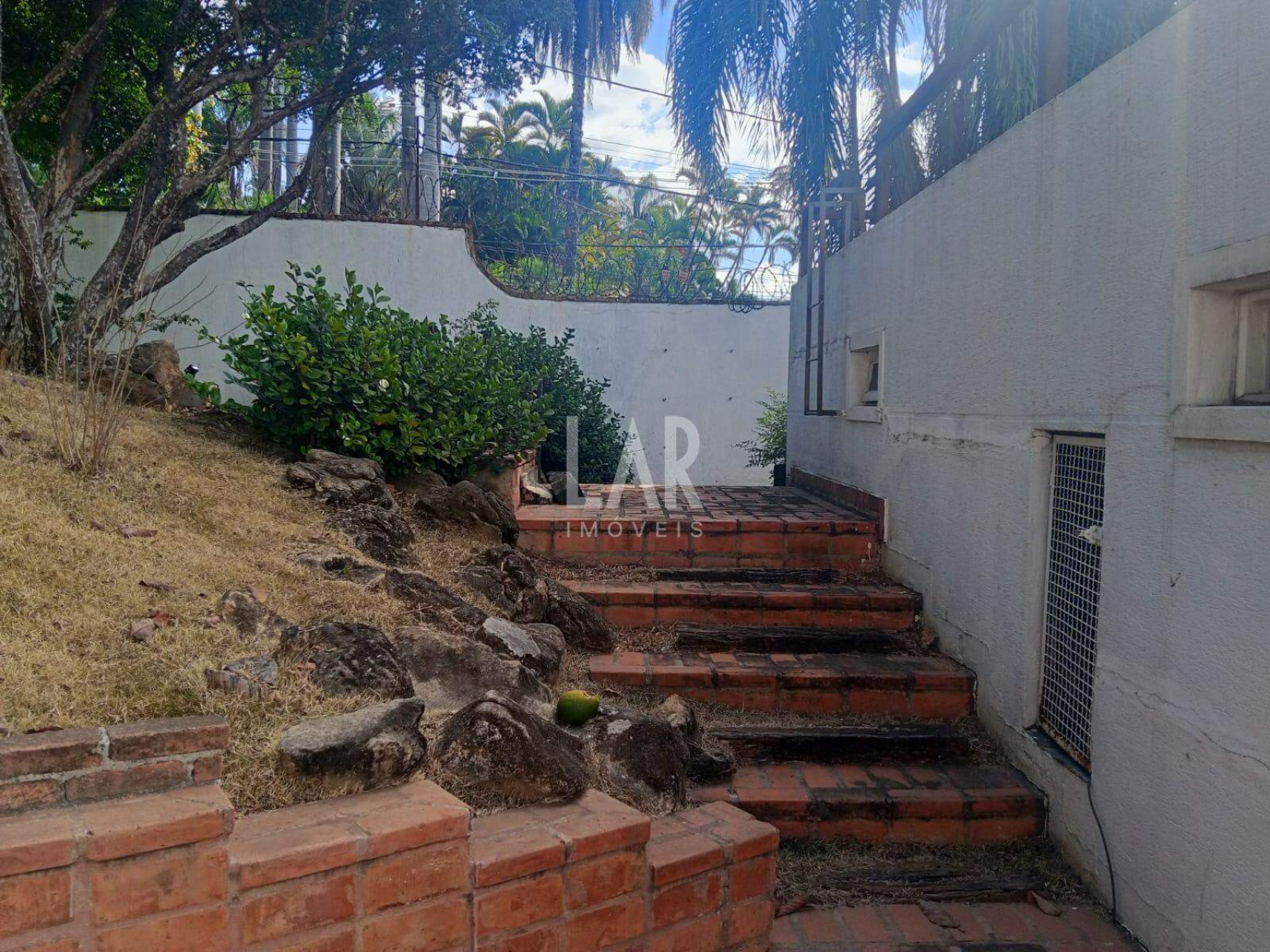 Casa de 4 quartos à venda, São Luiz, Belo Horizonte - MG