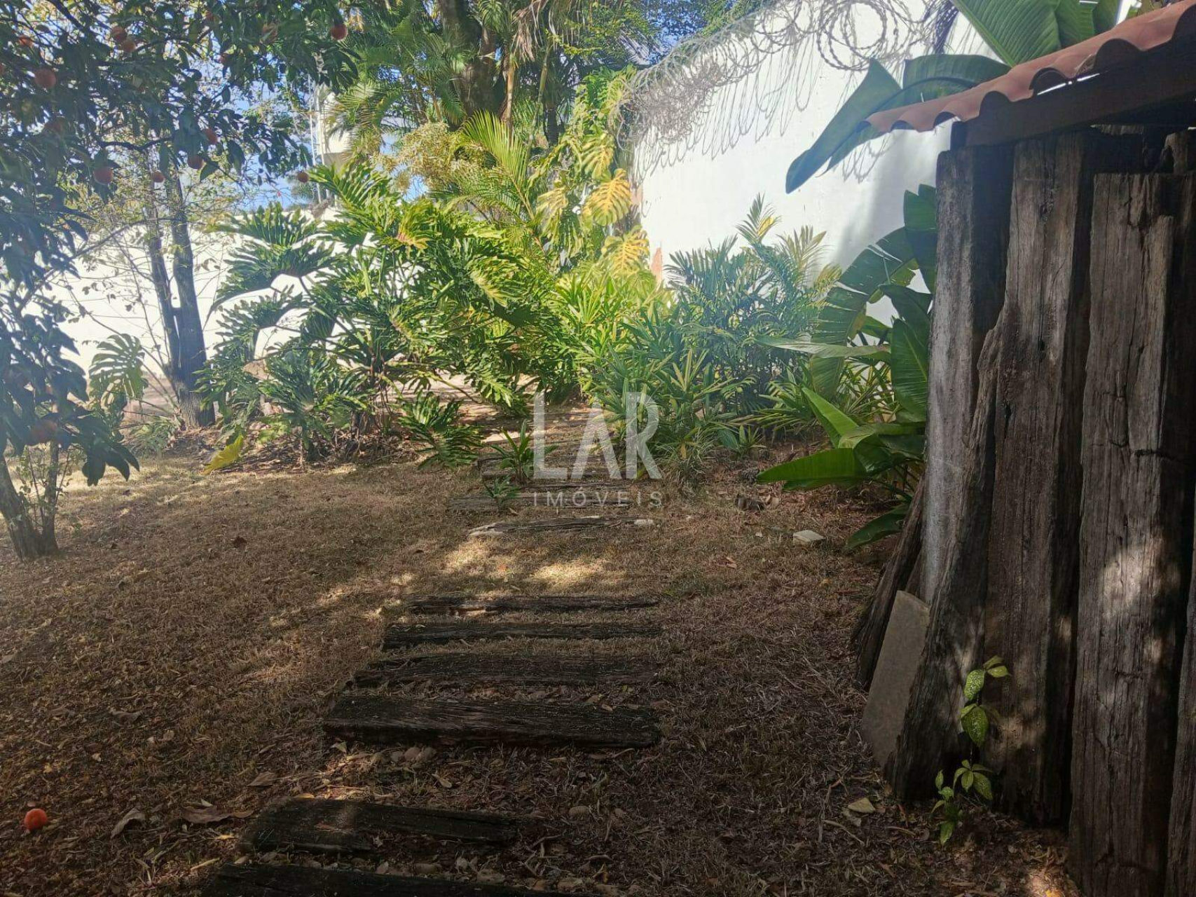 Casa de 4 quartos à venda, São Luiz, Belo Horizonte - MG