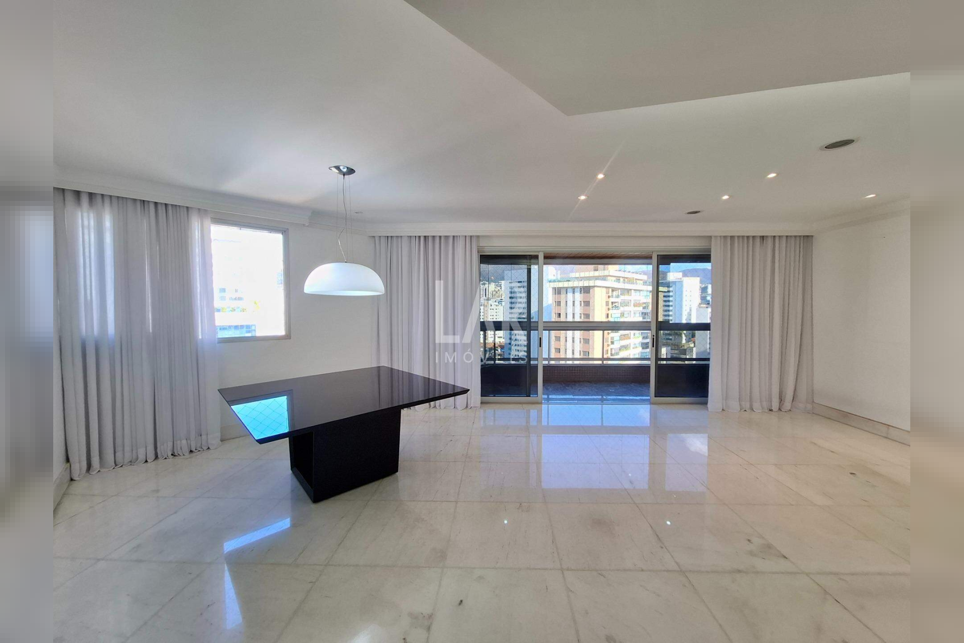Apartamento de 4 quartos à venda, Funcionários, Belo Horizonte - MG