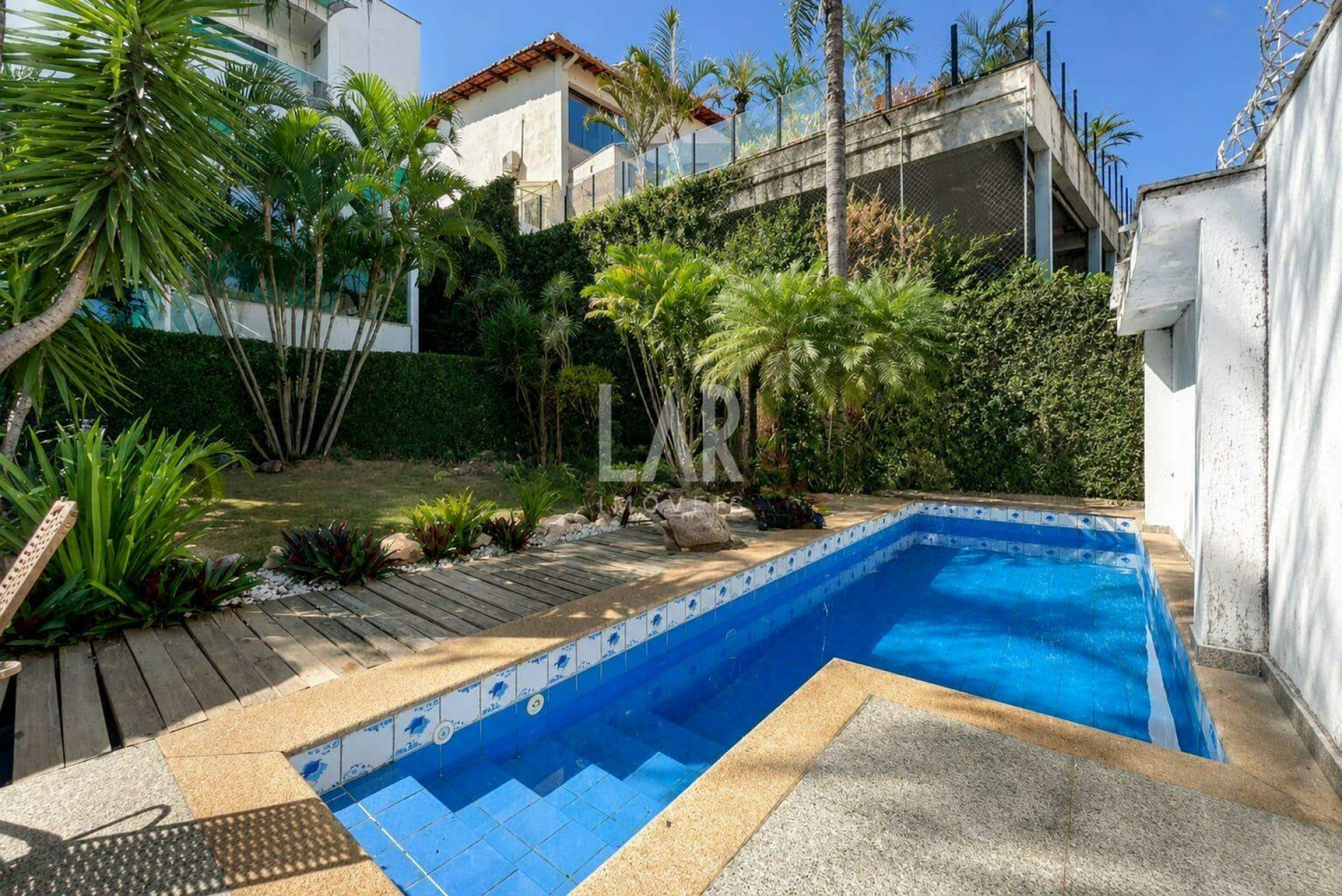 Casa de 4 quartos para alugar, Estoril, Belo Horizonte - MG
