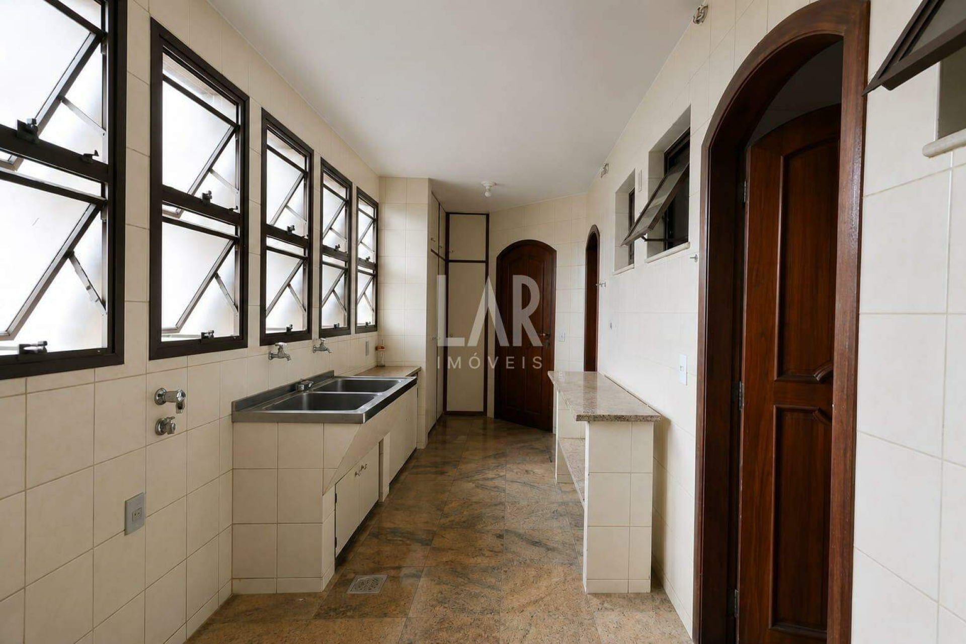 Apartamento de 4 quartos à venda, Funcionários, Belo Horizonte - MG