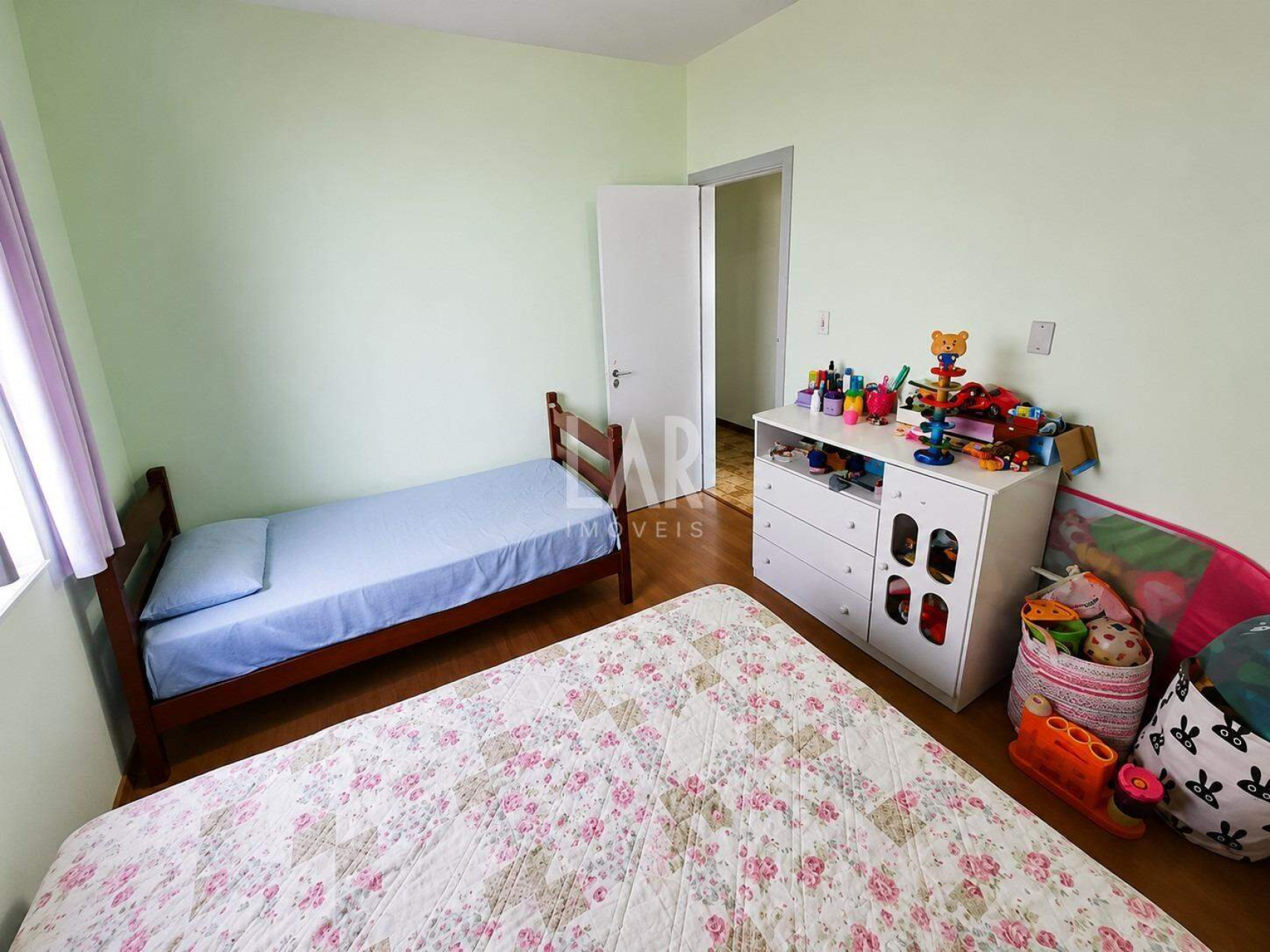 Casa de 5 quartos à venda, Santa Branca, Belo Horizonte - MG