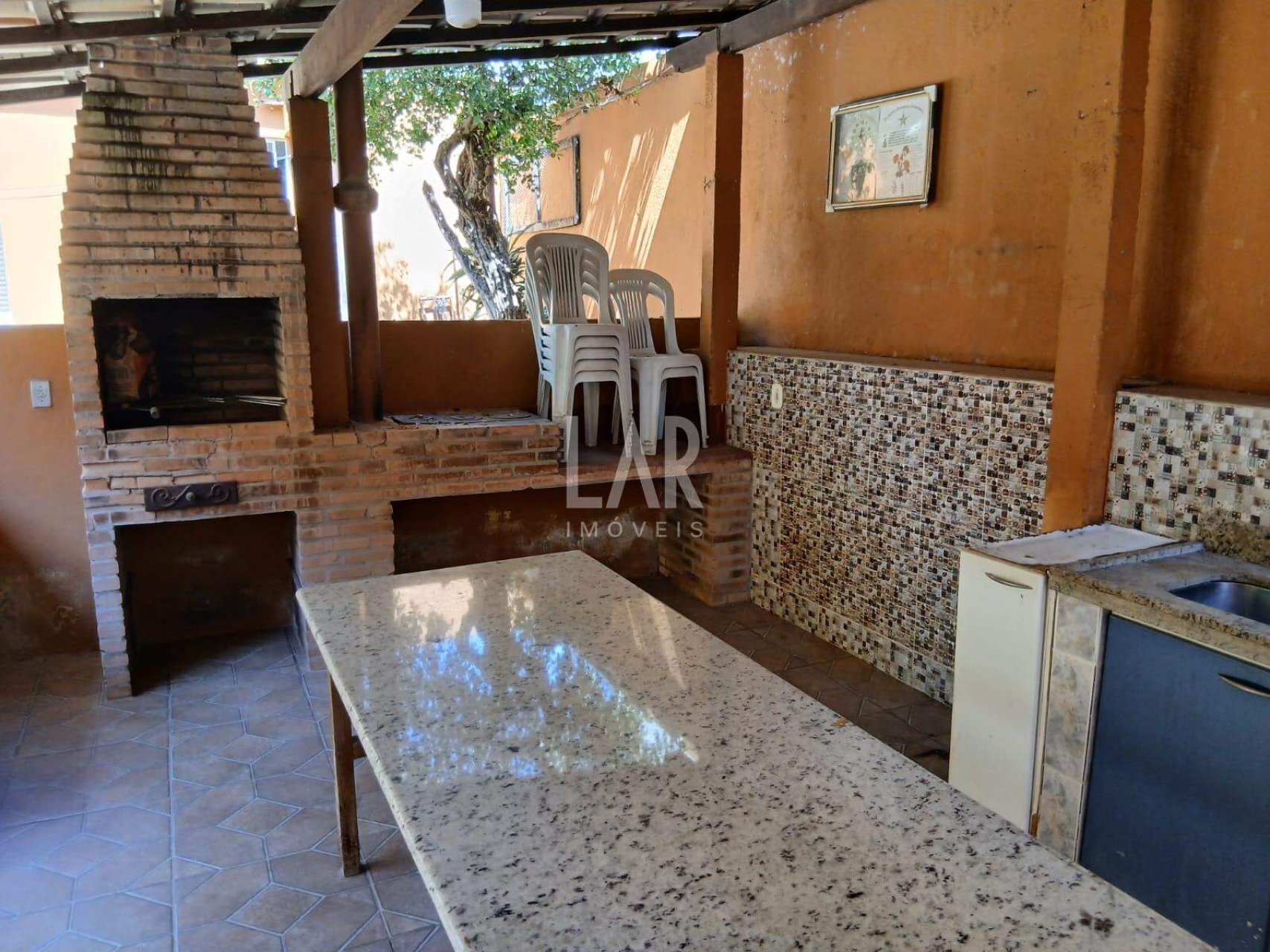 Casa de 3 quartos à venda, Sagrada Família, Belo Horizonte - MG