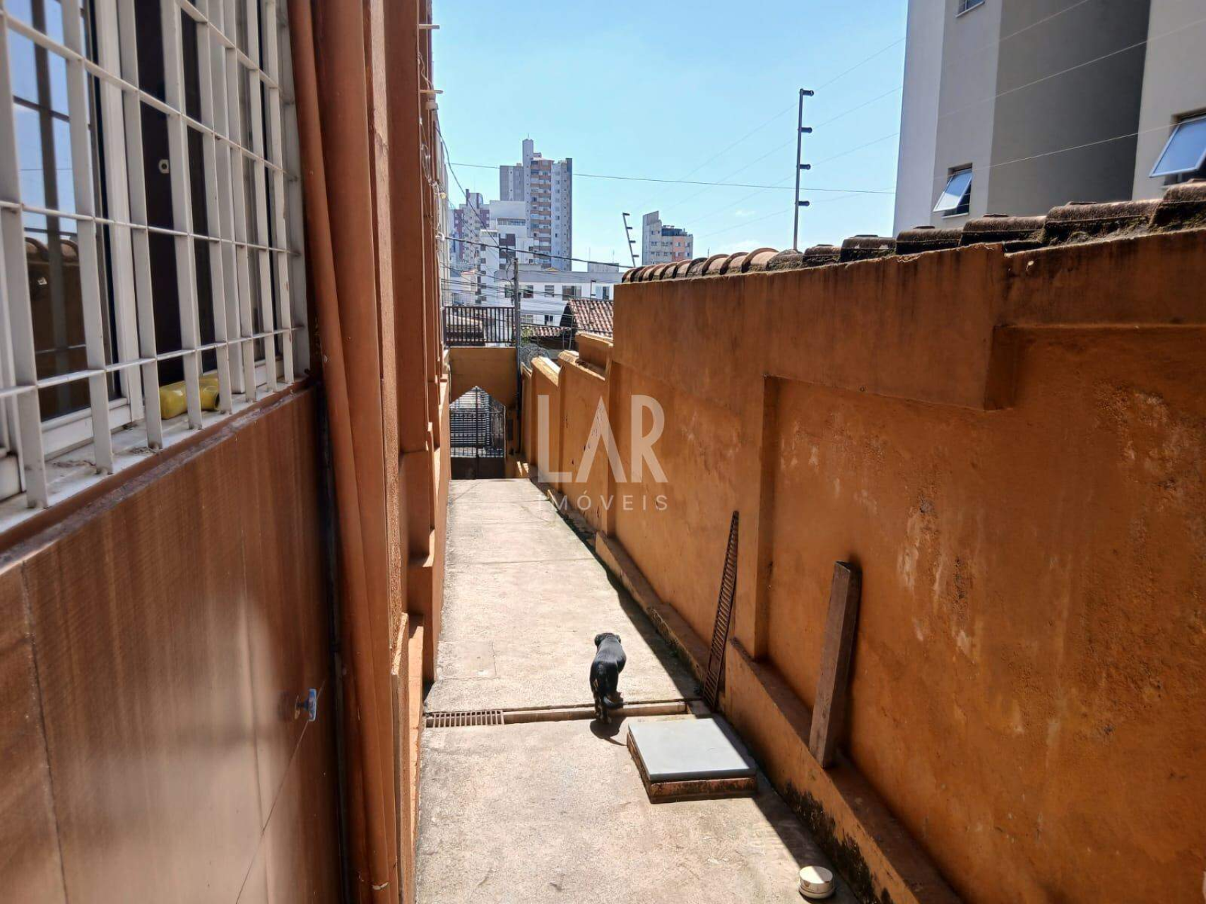 Casa de 3 quartos à venda, Sagrada Família, Belo Horizonte - MG