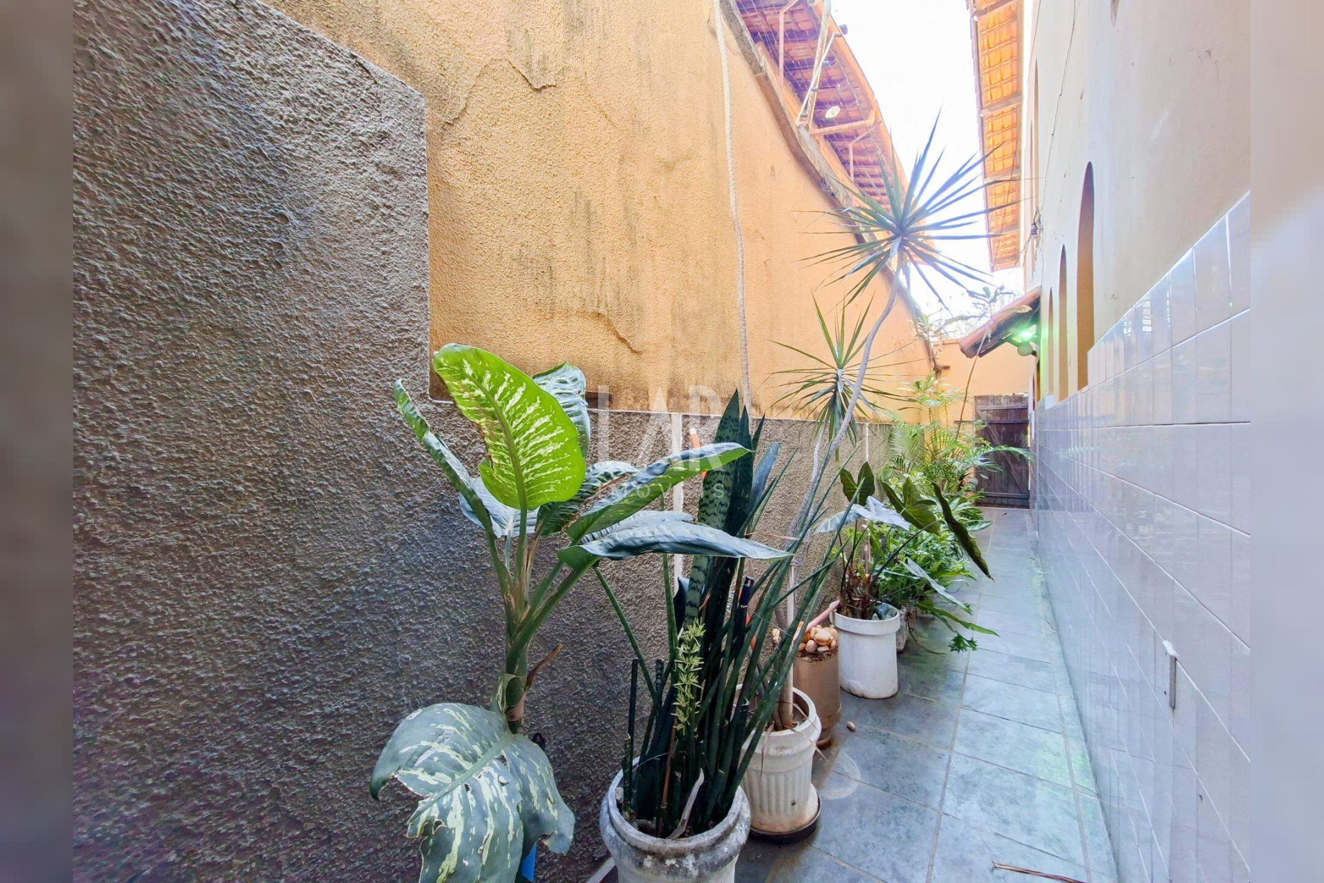 Casa de 5 quartos à venda, São José, Belo Horizonte - MG