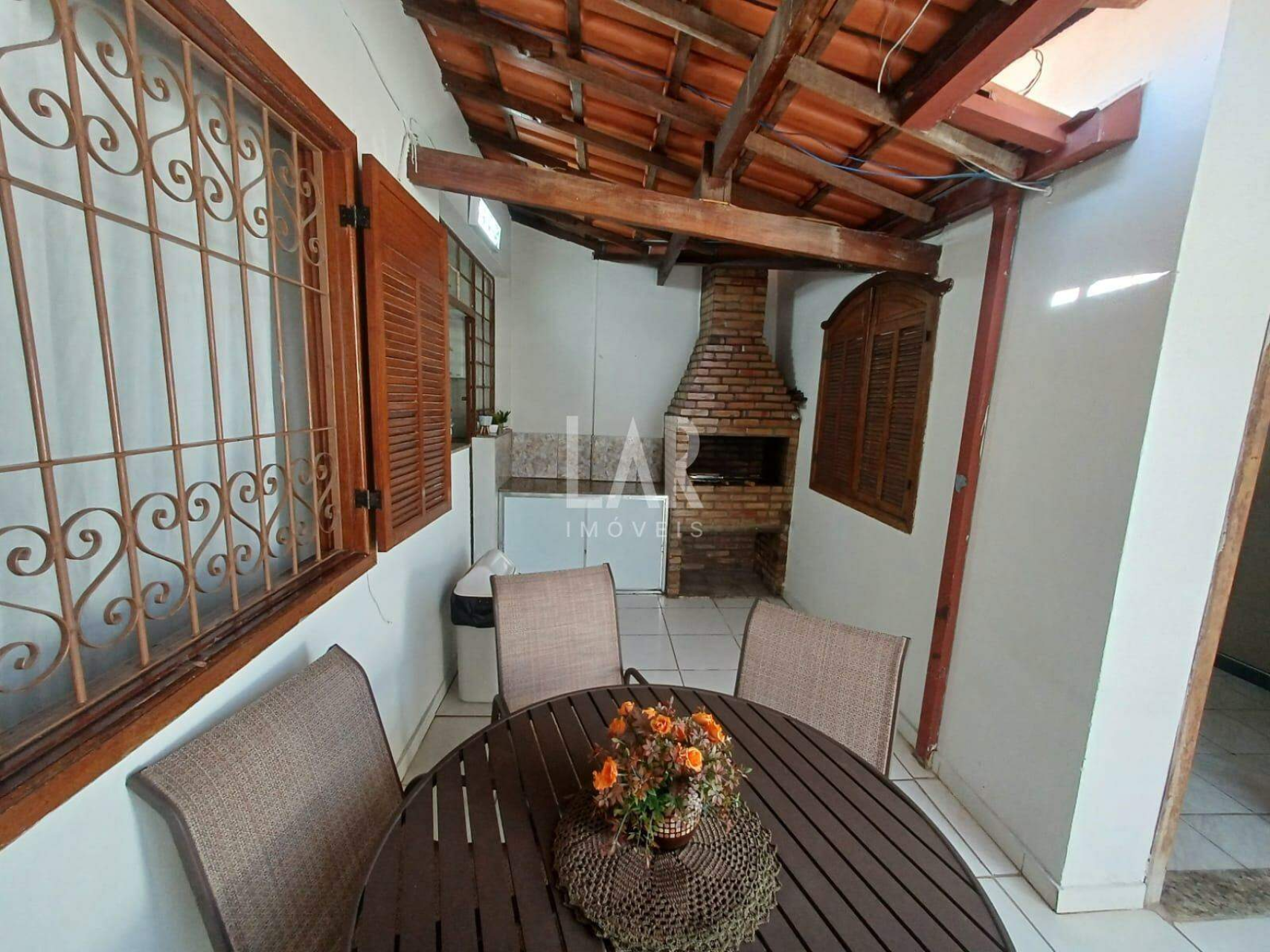 Casa Geminada de 3 quartos à venda, Santa Amélia, Belo Horizonte - MG