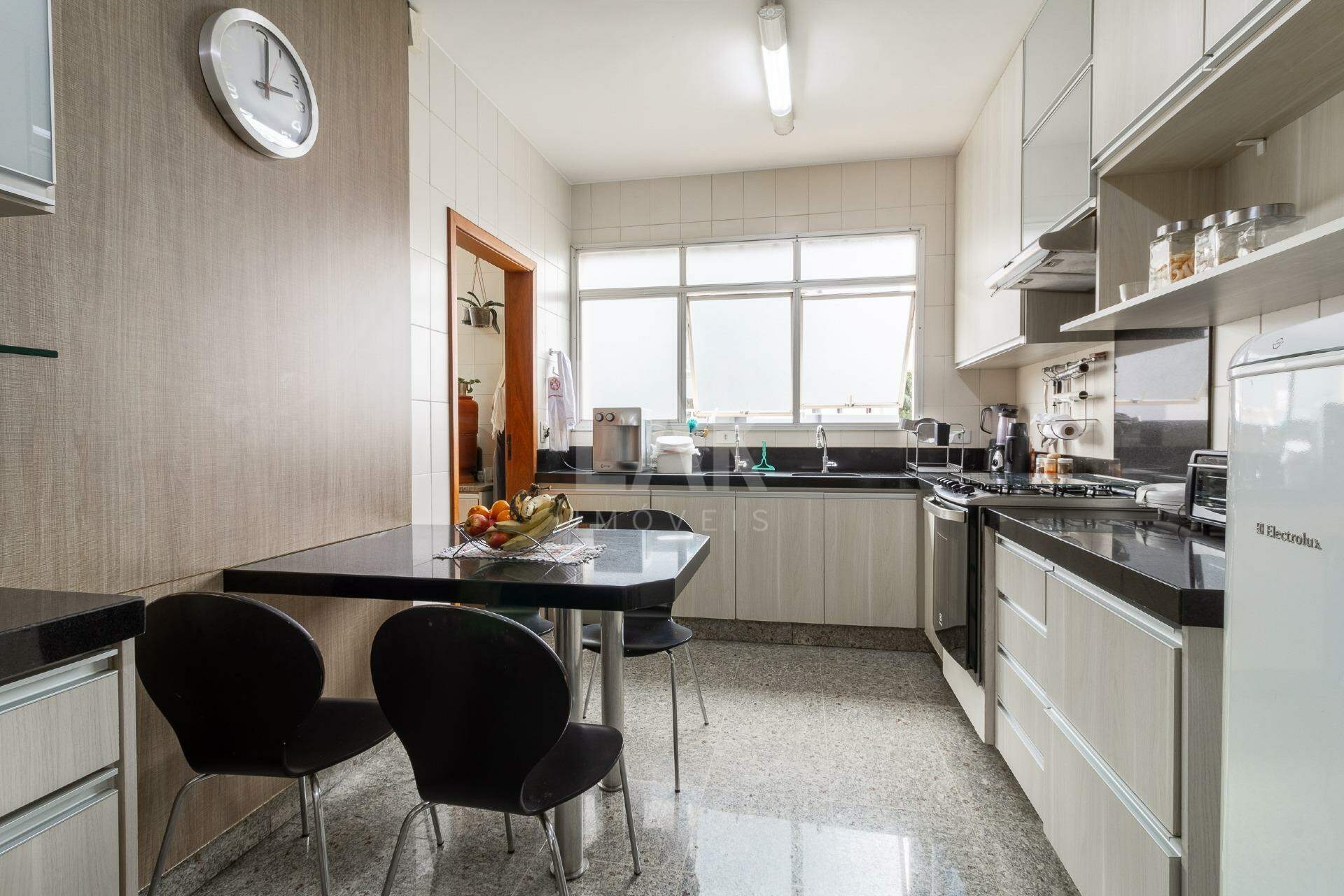 Apartamento de 4 quartos à venda, Vila Paris, Belo Horizonte - MG