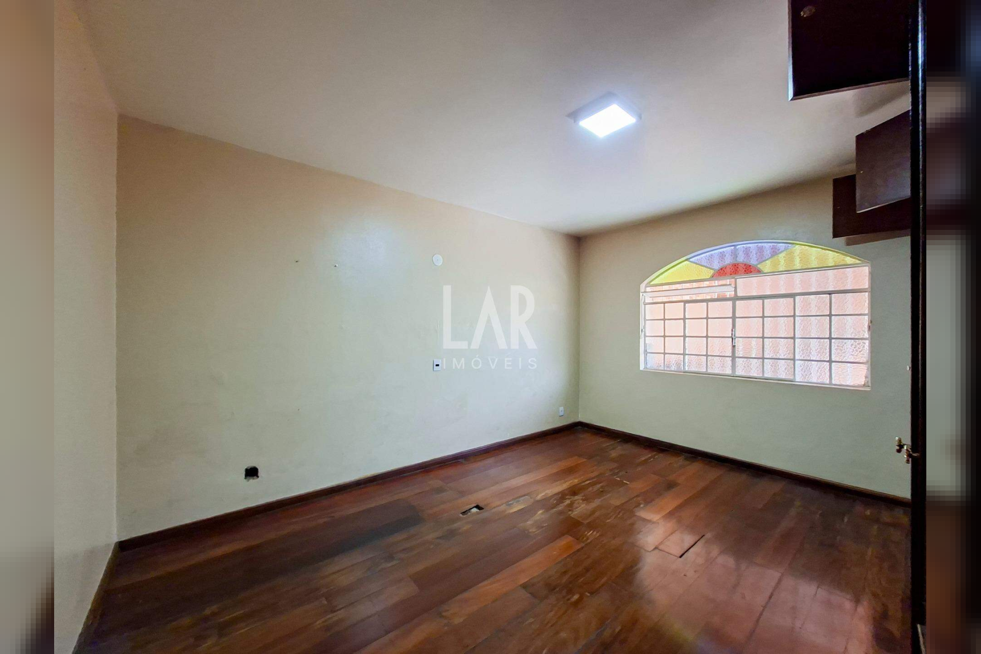 Casa de 5 quartos à venda, Santa Rosa, Belo Horizonte - MG