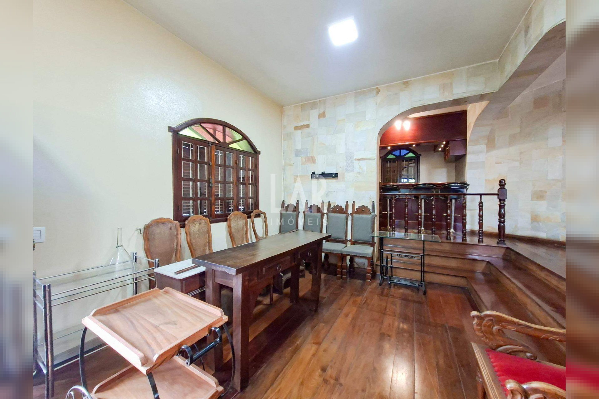 Casa de 5 quartos à venda, Santa Rosa, Belo Horizonte - MG