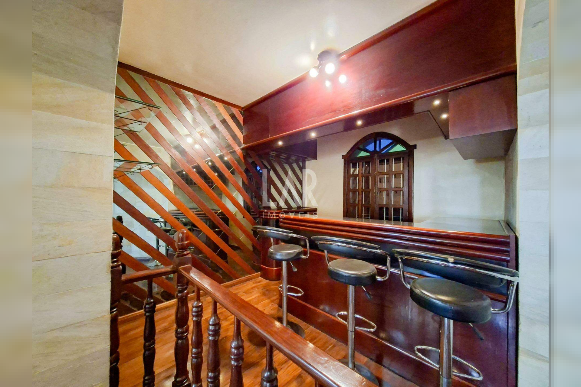 Casa de 5 quartos à venda, Santa Rosa, Belo Horizonte - MG