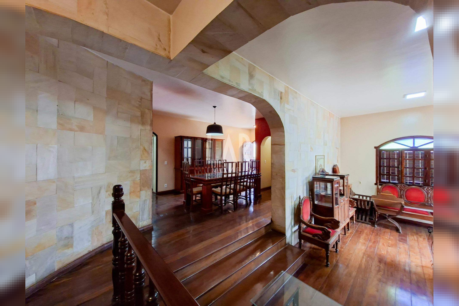 Casa de 5 quartos à venda, Santa Rosa, Belo Horizonte - MG