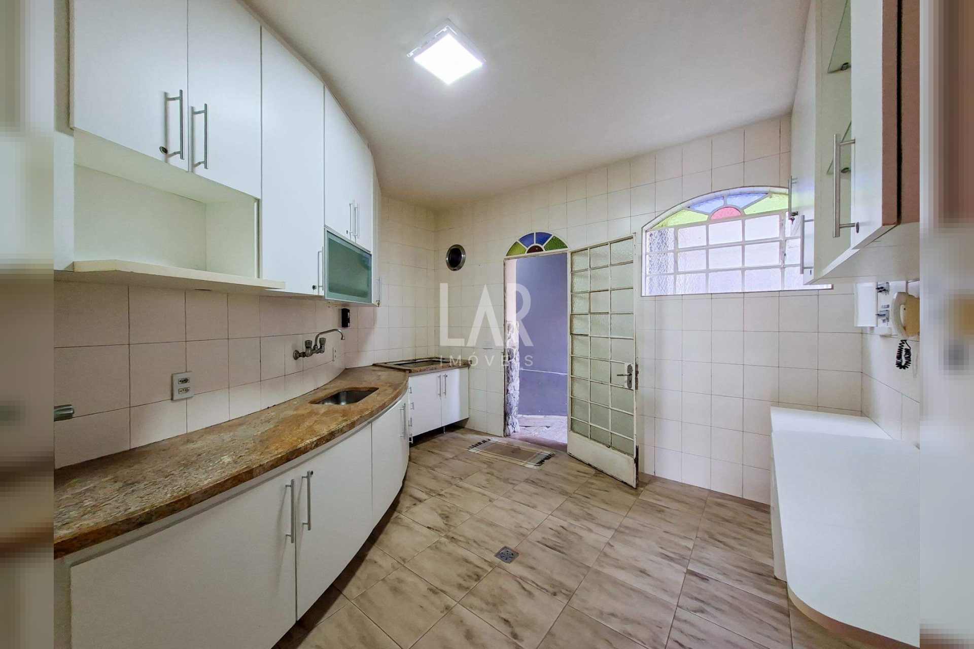 Casa de 5 quartos à venda, Santa Rosa, Belo Horizonte - MG