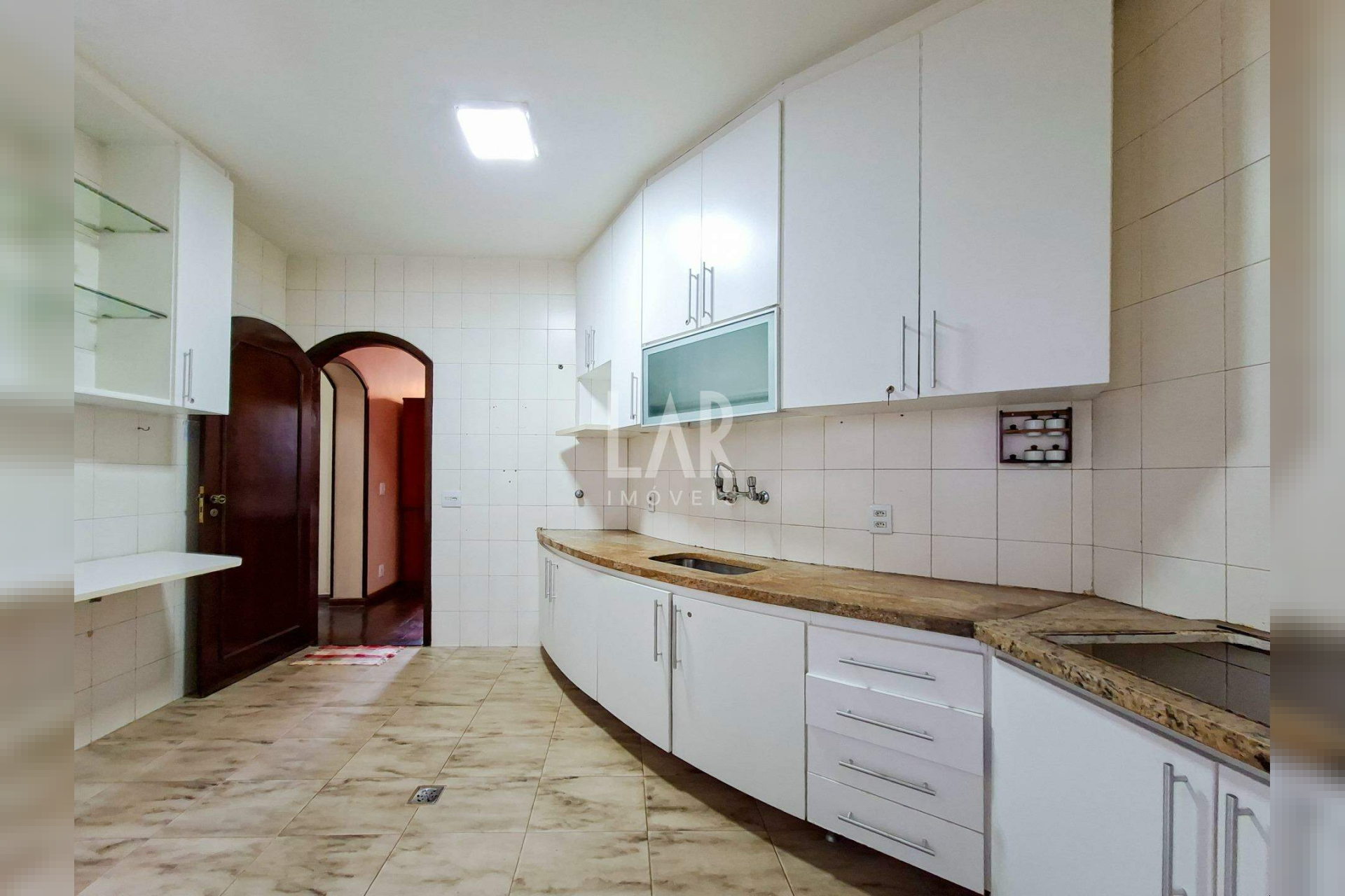 Casa de 5 quartos à venda, Santa Rosa, Belo Horizonte - MG