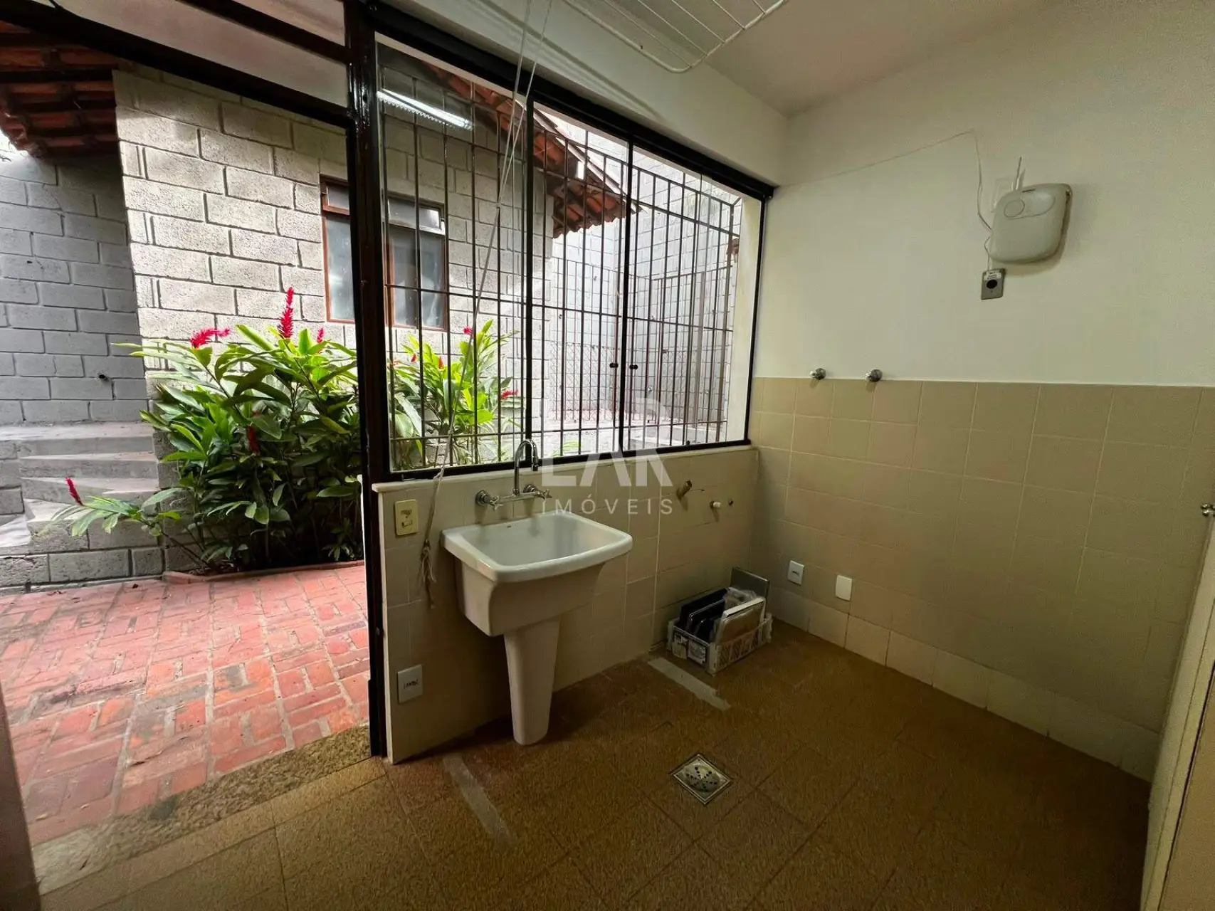 Casa de 4 quartos à venda, Buritis, Belo Horizonte - MG