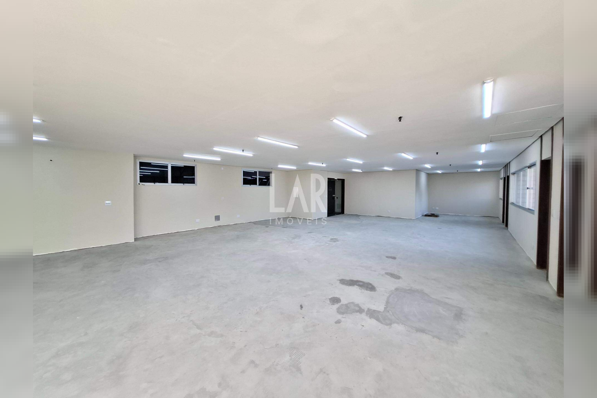 Sala para alugar, Lourdes, Belo Horizonte - MG