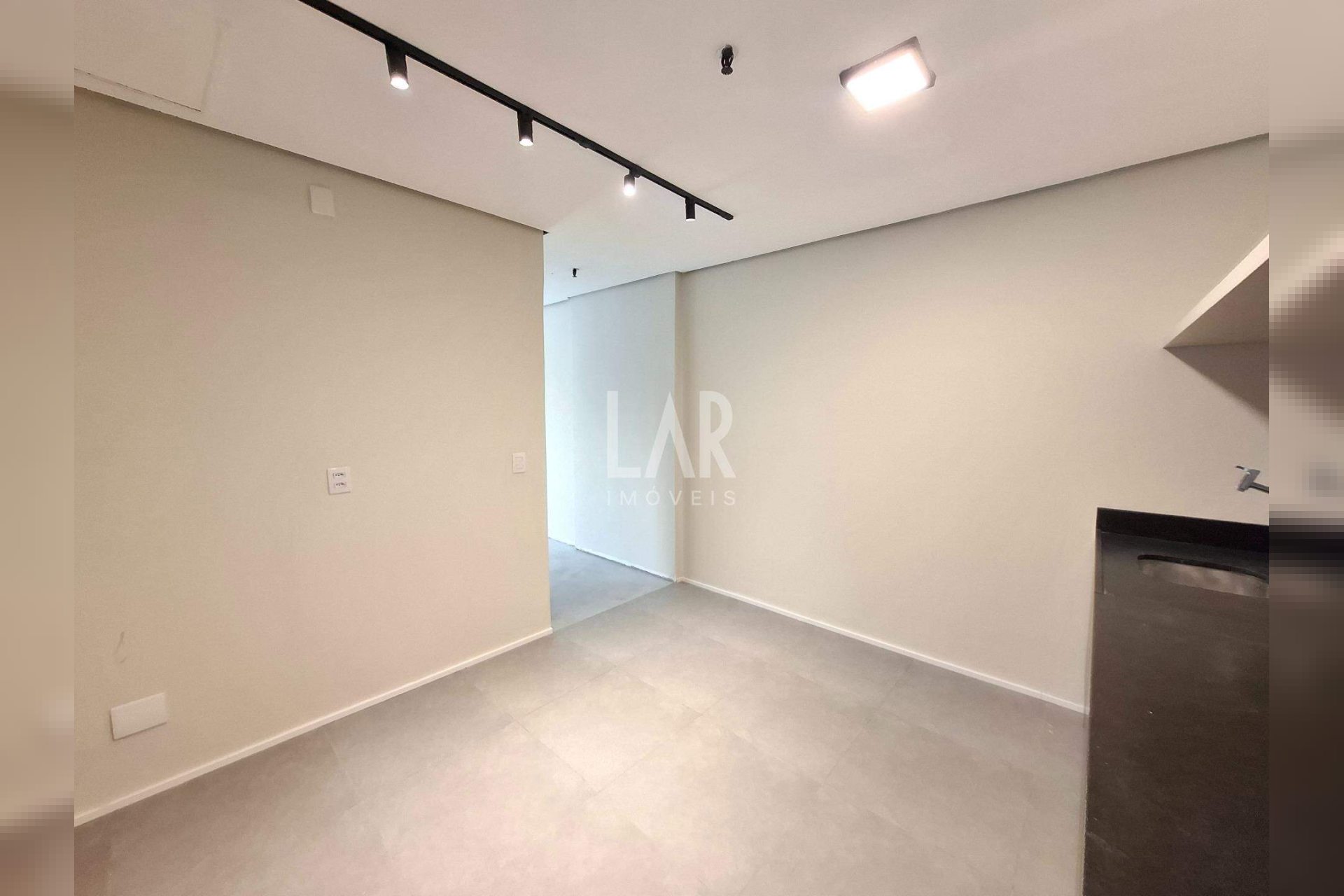 Sala para alugar, Lourdes, Belo Horizonte - MG