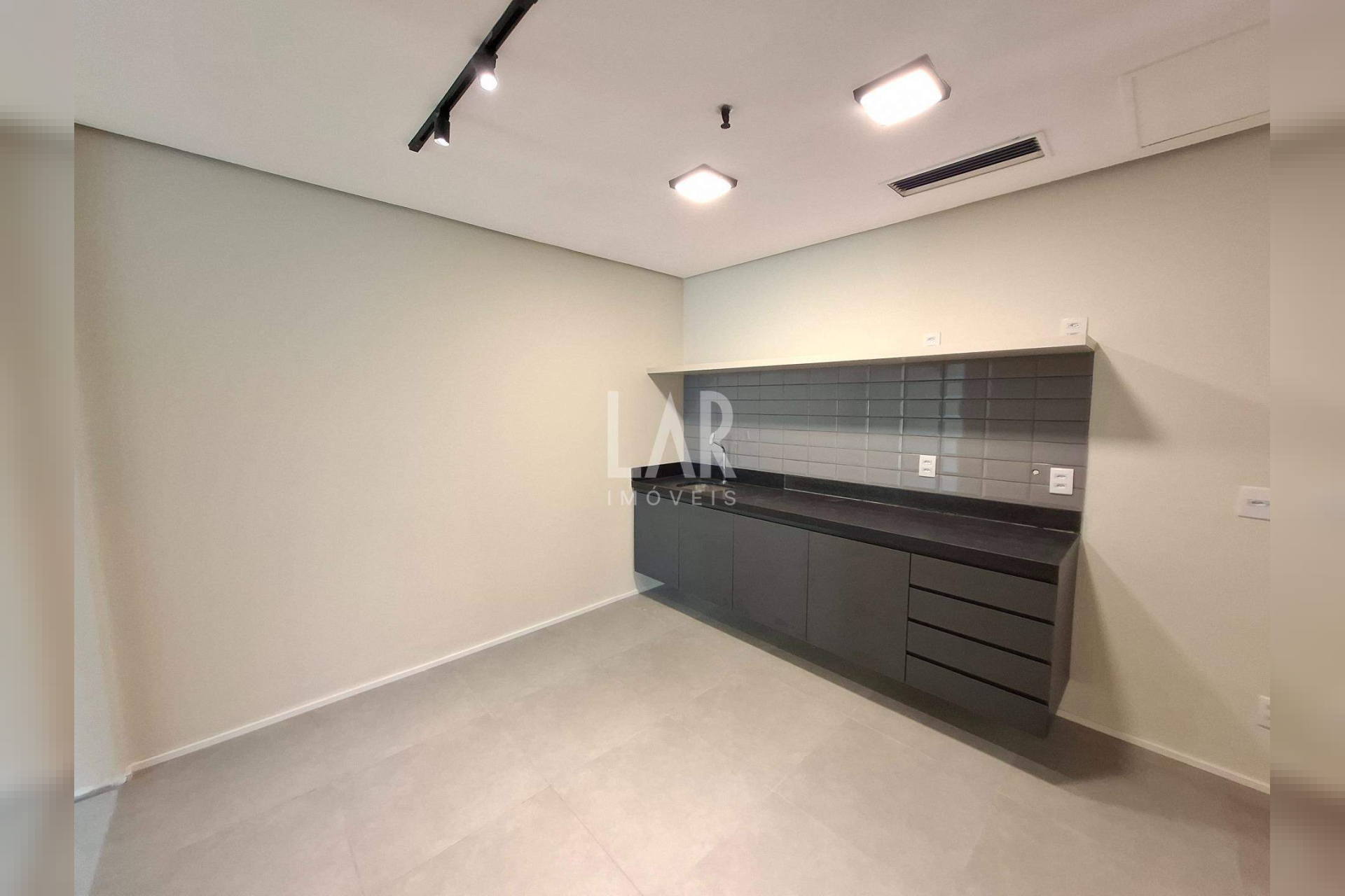 Sala para alugar, Lourdes, Belo Horizonte - MG