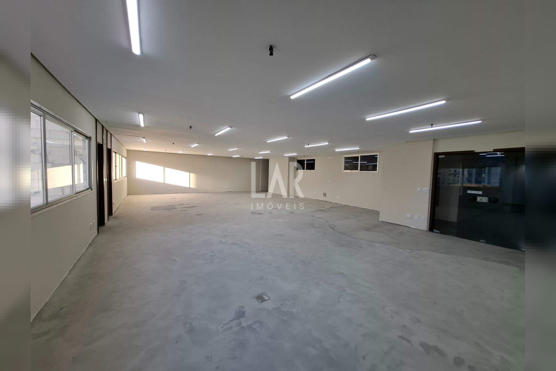 Sala para alugar, Lourdes, Belo Horizonte - MG