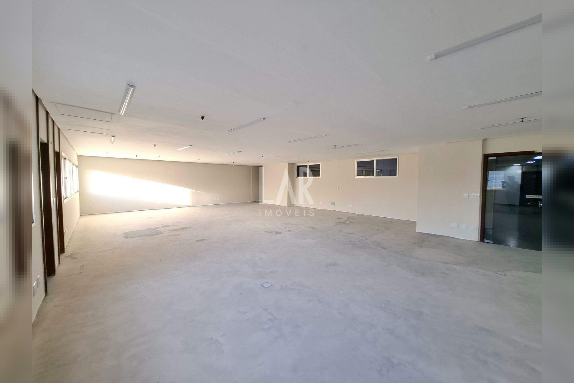 Sala para alugar, Lourdes, Belo Horizonte - MG