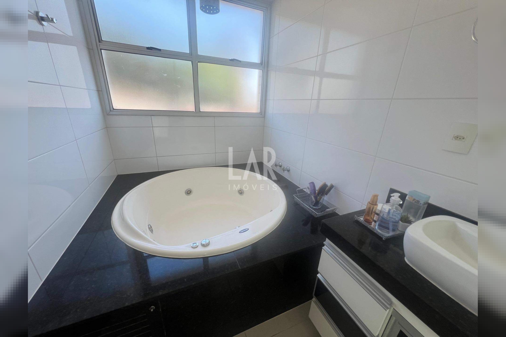 Apartamento de 4 quartos para alugar, Pampulha, Belo Horizonte - MG